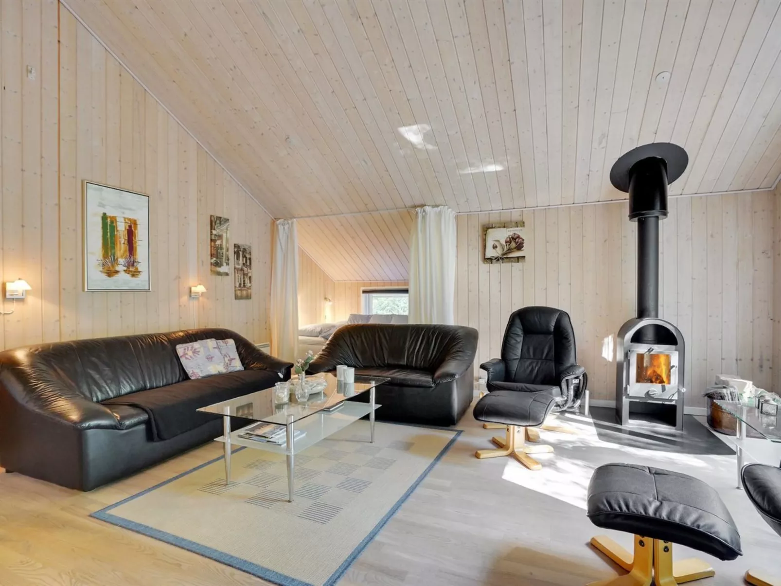 "Jussi" - 3.5km from the sea-Binnen