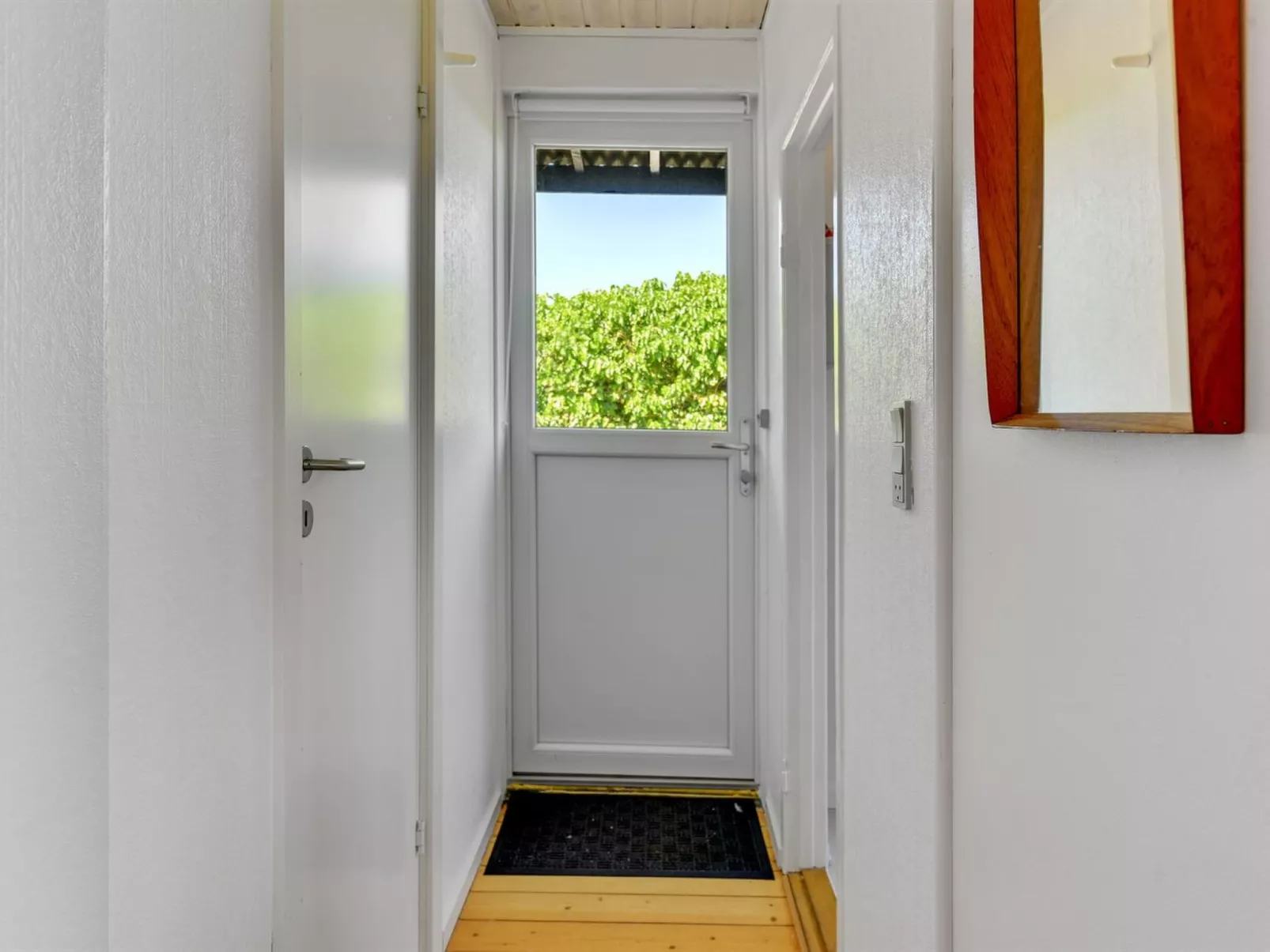 "Axeln" - 300m to the fjord-Binnen