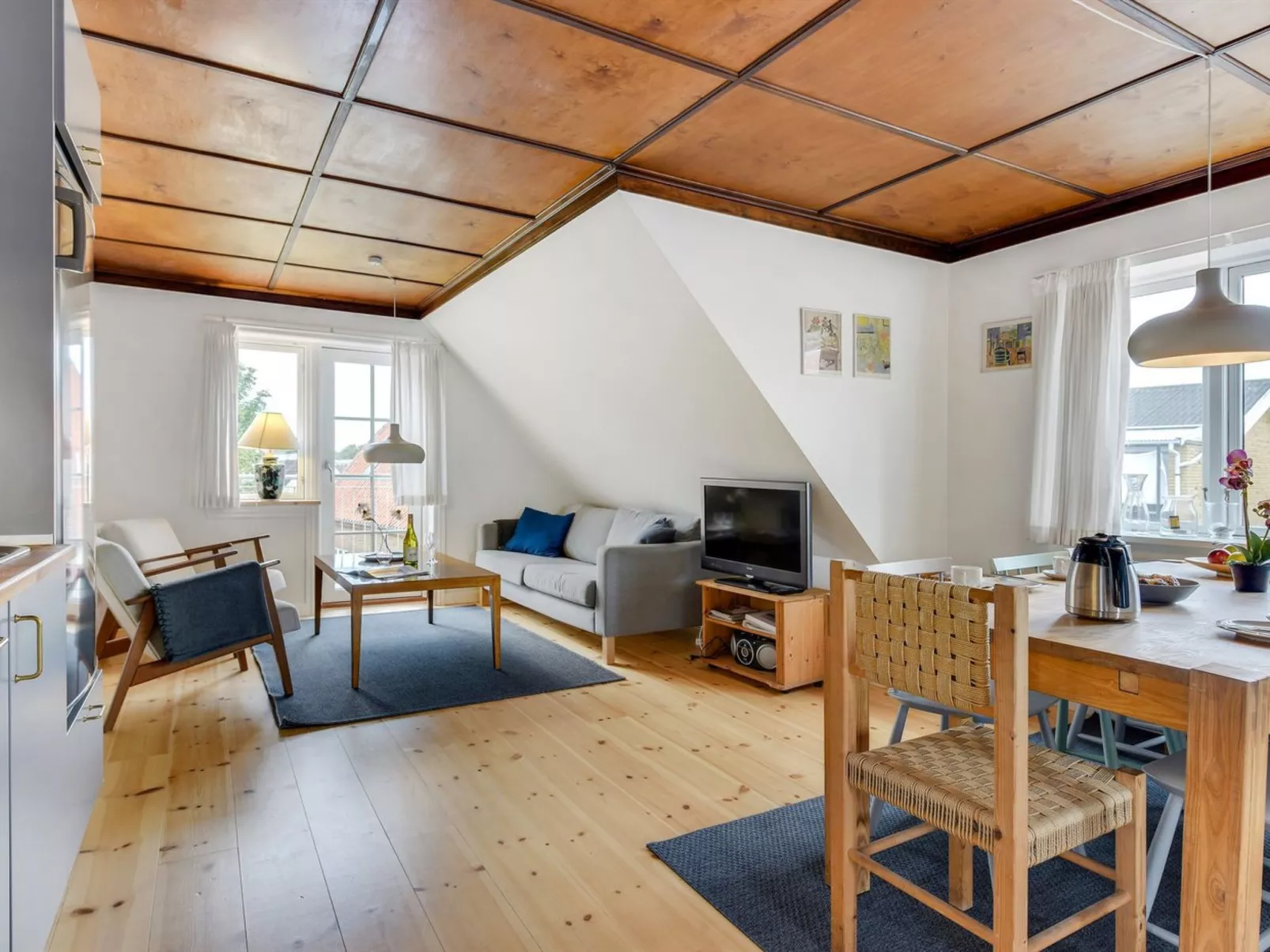 "Liina" - 200m from the sea-Binnen