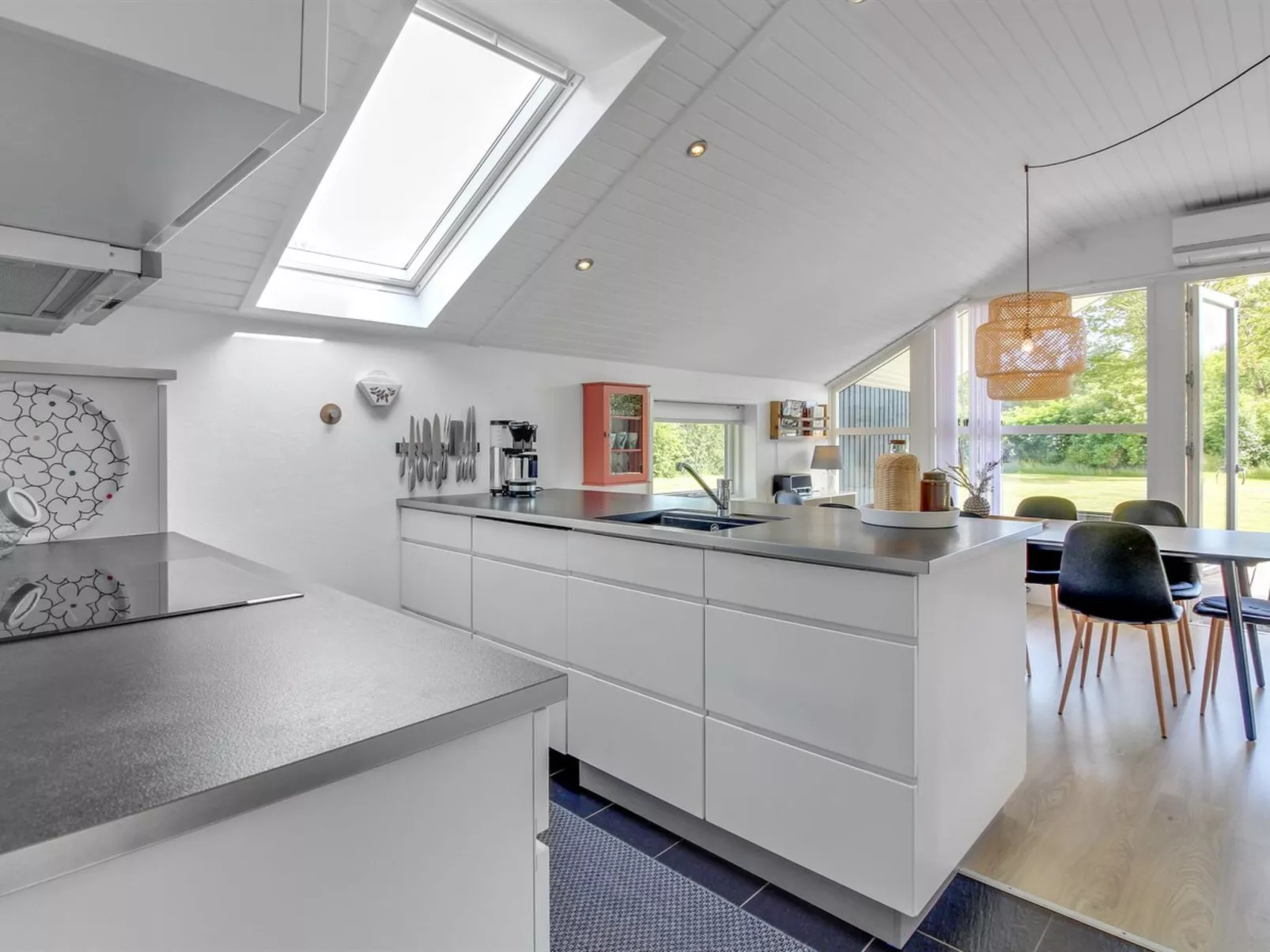 "Harmen" - 1.1km from the sea-Binnen