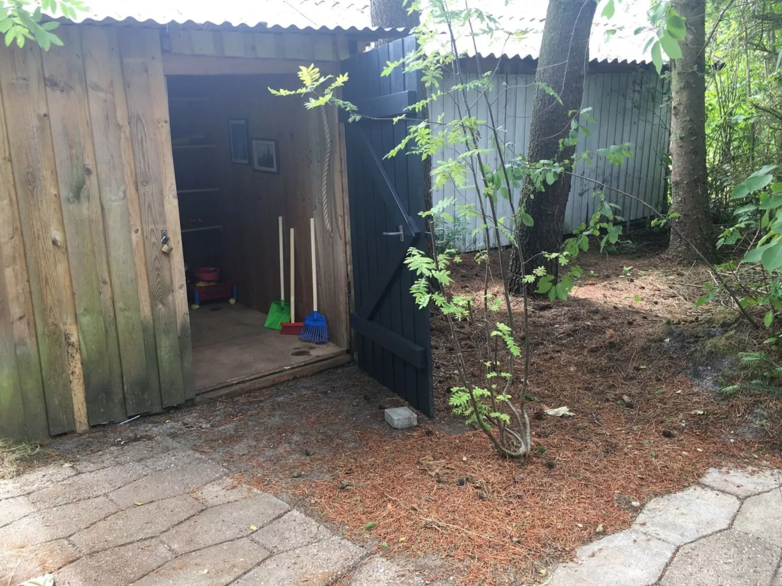 "Elevine" - 300m to the fjord-Buiten