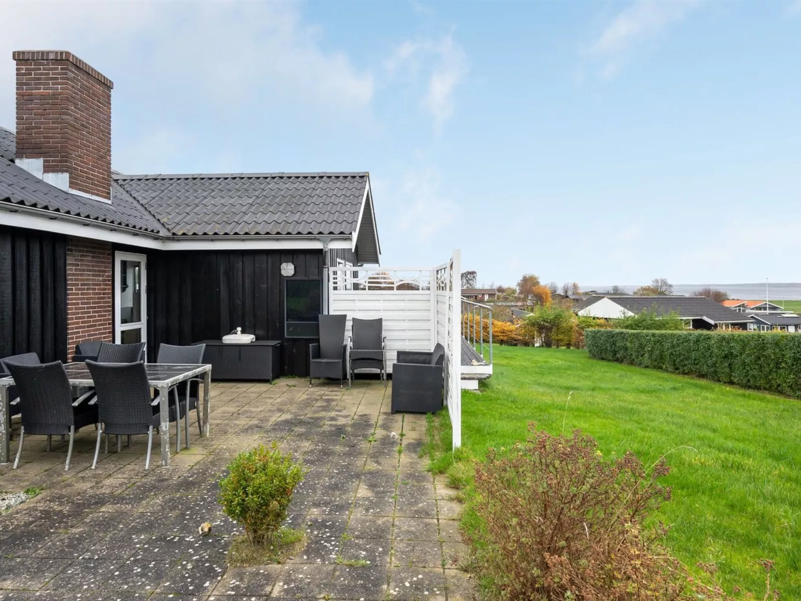 "Clarita" - 300m to the fjord-Buiten