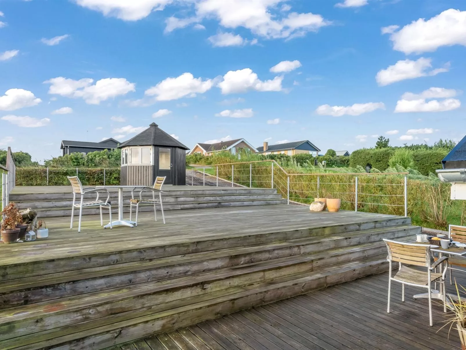 "Aksinja" - 250m to the fjord-Buiten