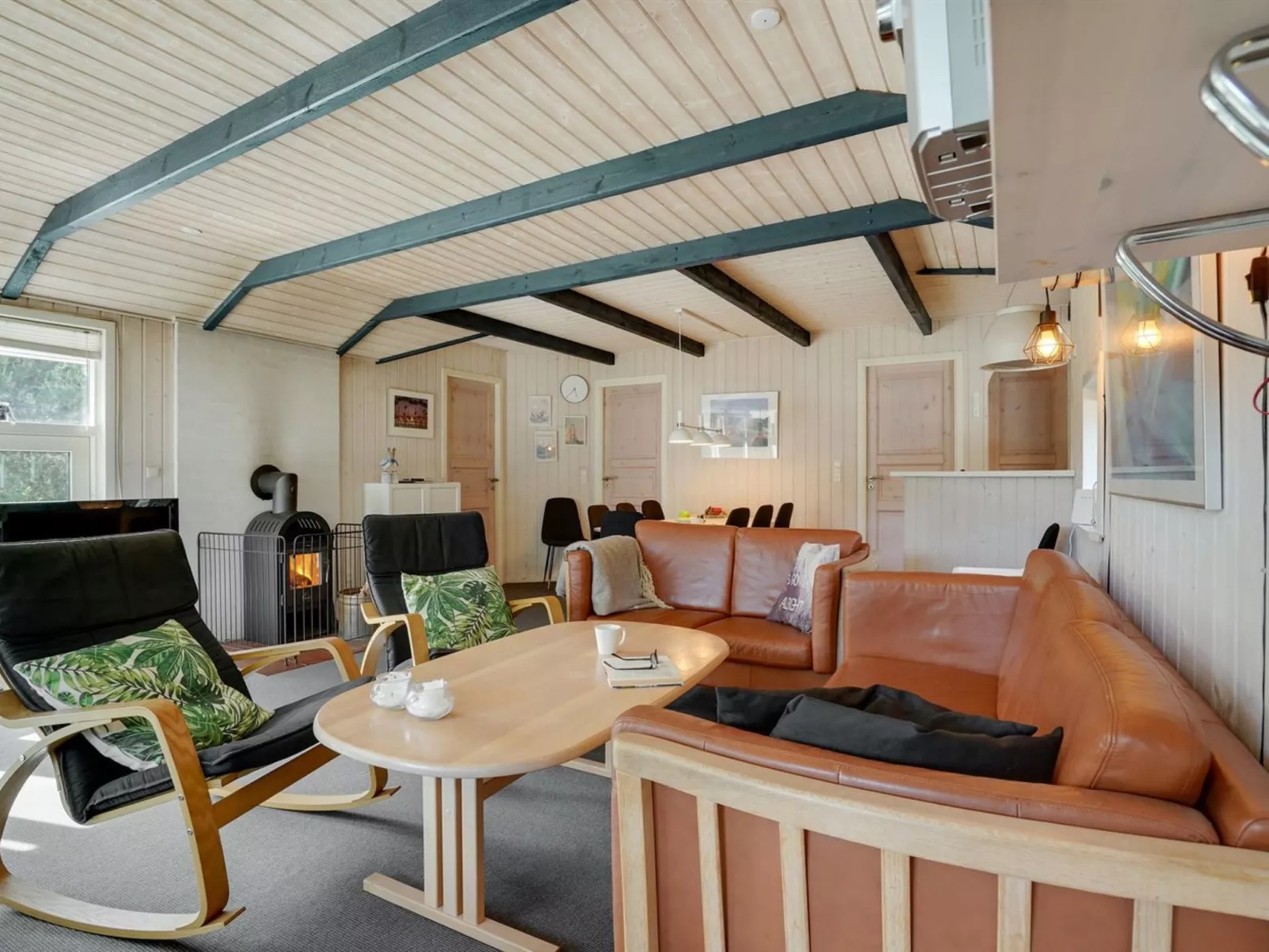 "Bruno" - 200m from the sea-Binnen