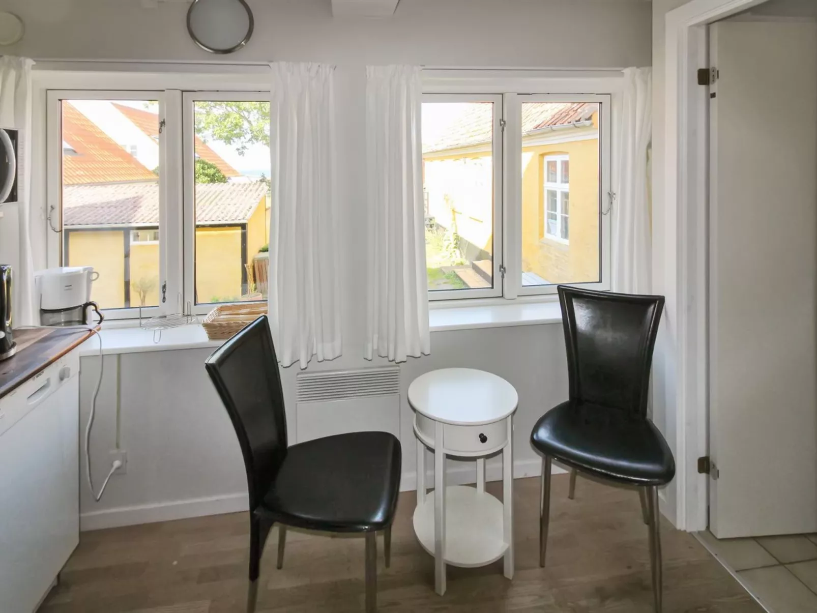 "Thyrne" - 500m from the sea-Binnen