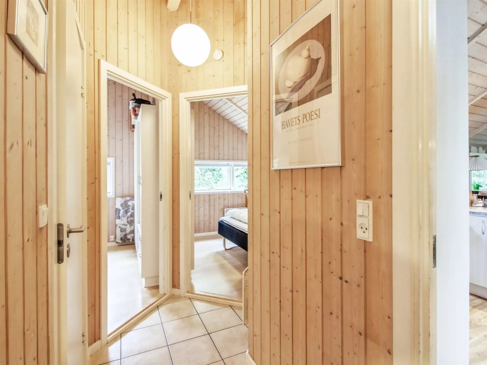 "Ellica" - 50km from the sea-Binnen