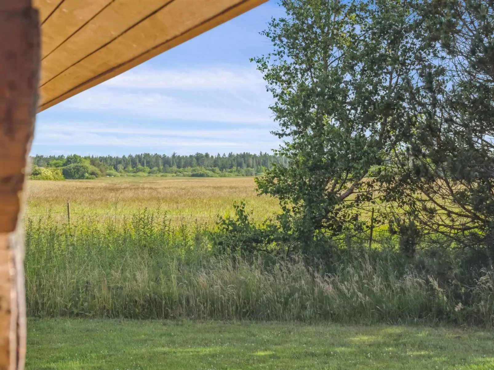 "Elsia" - 1.5km to the fjord-Buiten