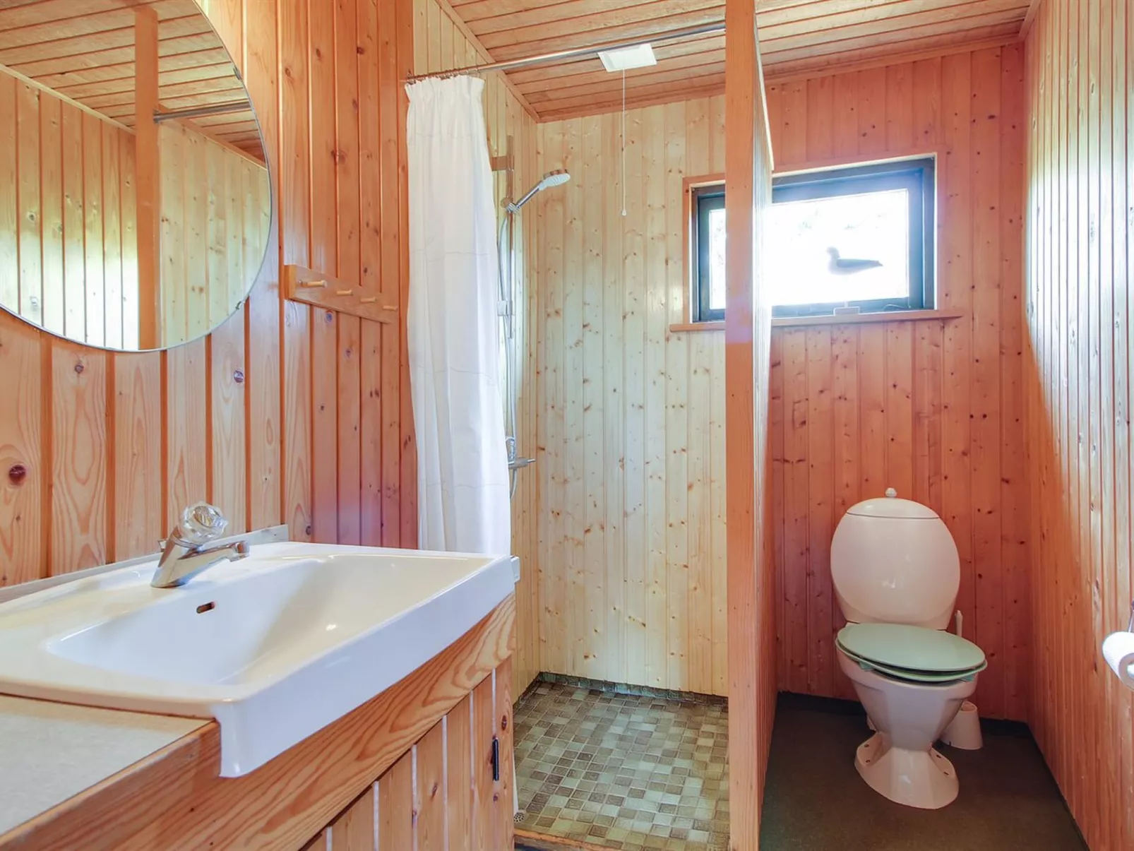 "Bryndis" - 300m from the sea-Binnen