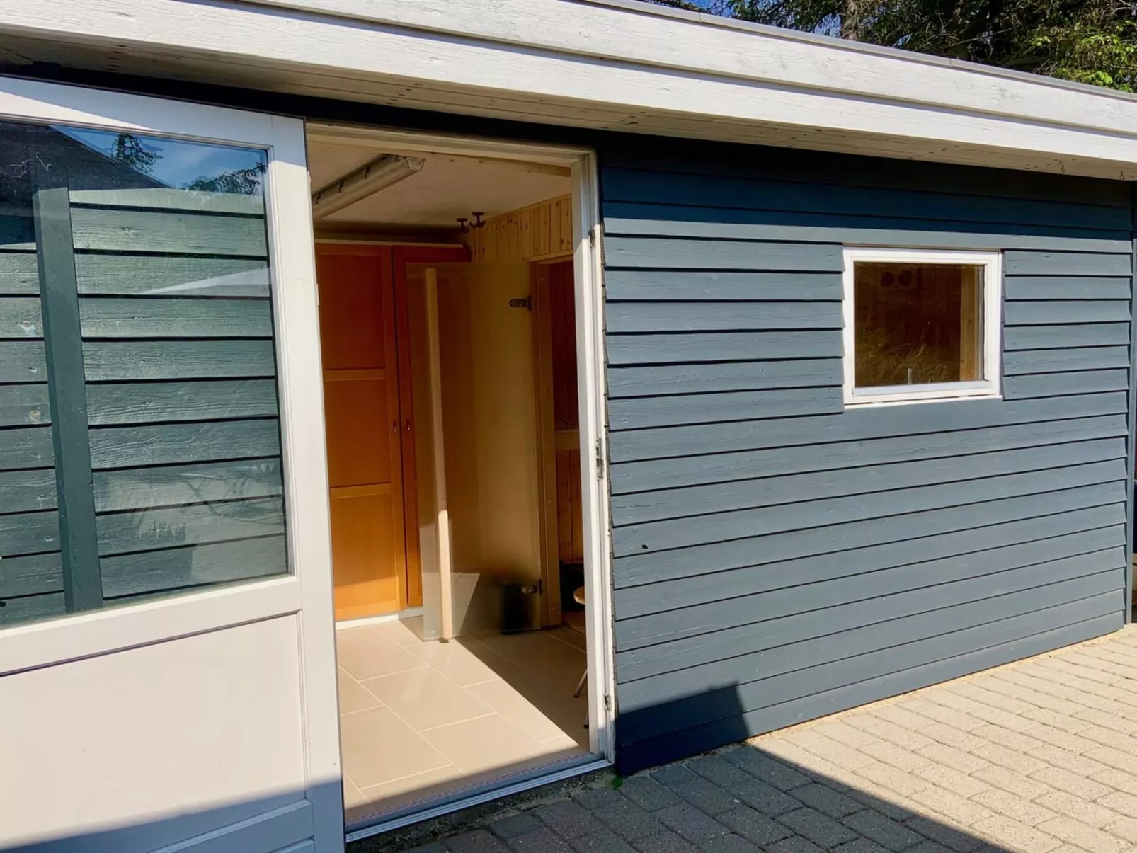 "Gudrid" - 500m from the sea-Buiten