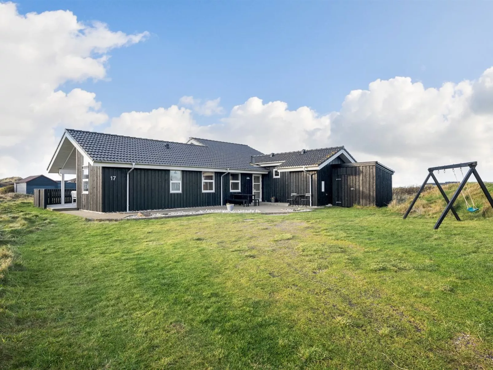 "Rodna" - 452m from the sea-Buiten