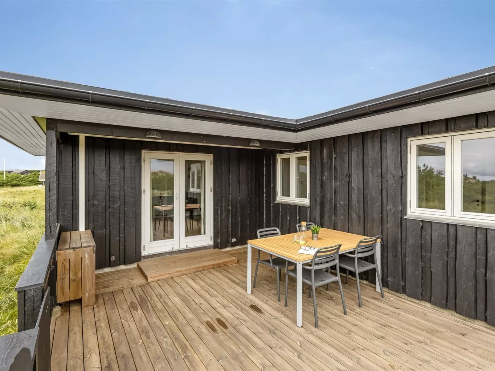 "Iken" - 500m from the sea-Buiten