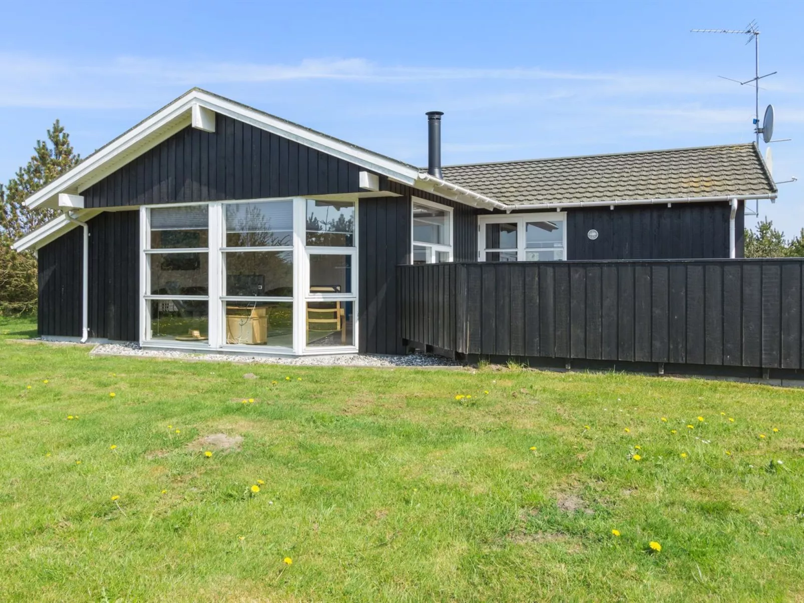 "Thorin" - 100m from the sea-Buiten