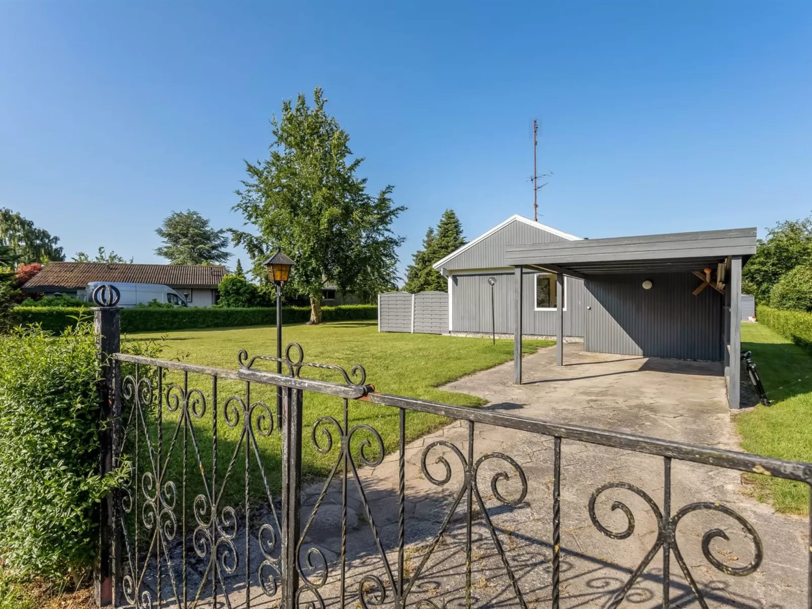 "Davida" - 400m from the sea-Buiten