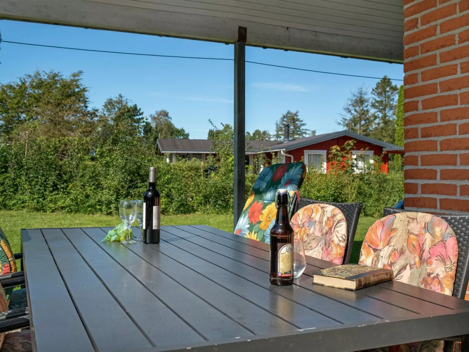 "Farnke" - 600m from the sea-Buiten