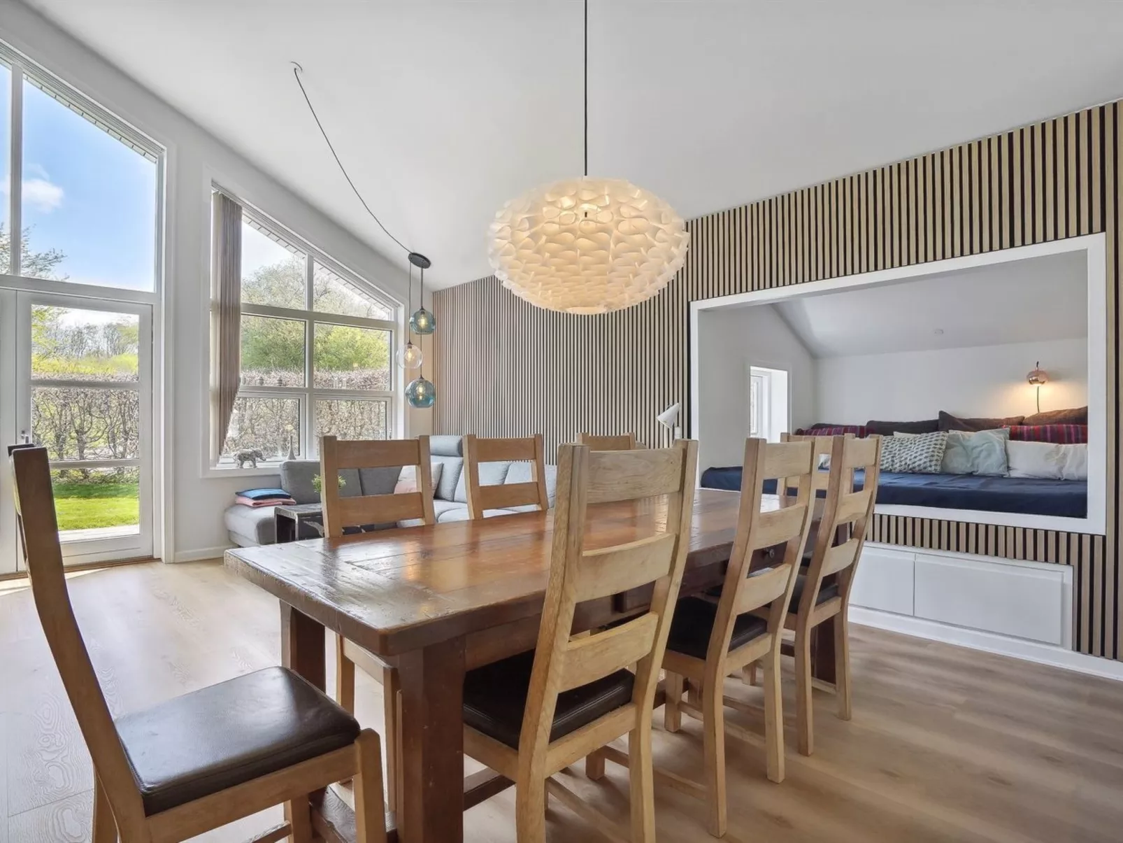 "Holmwith" - 200m from the sea-Binnen