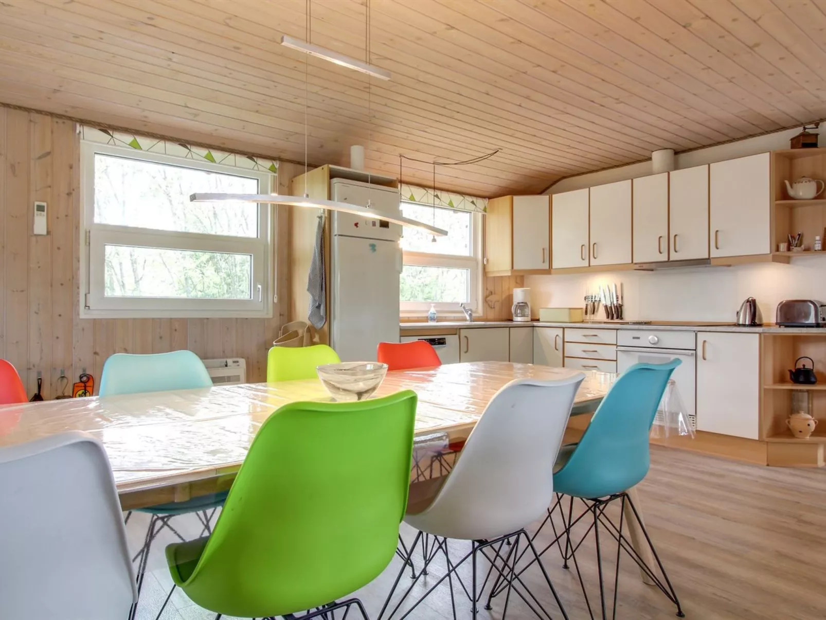 "Gudni" - 250m from the sea-Binnen