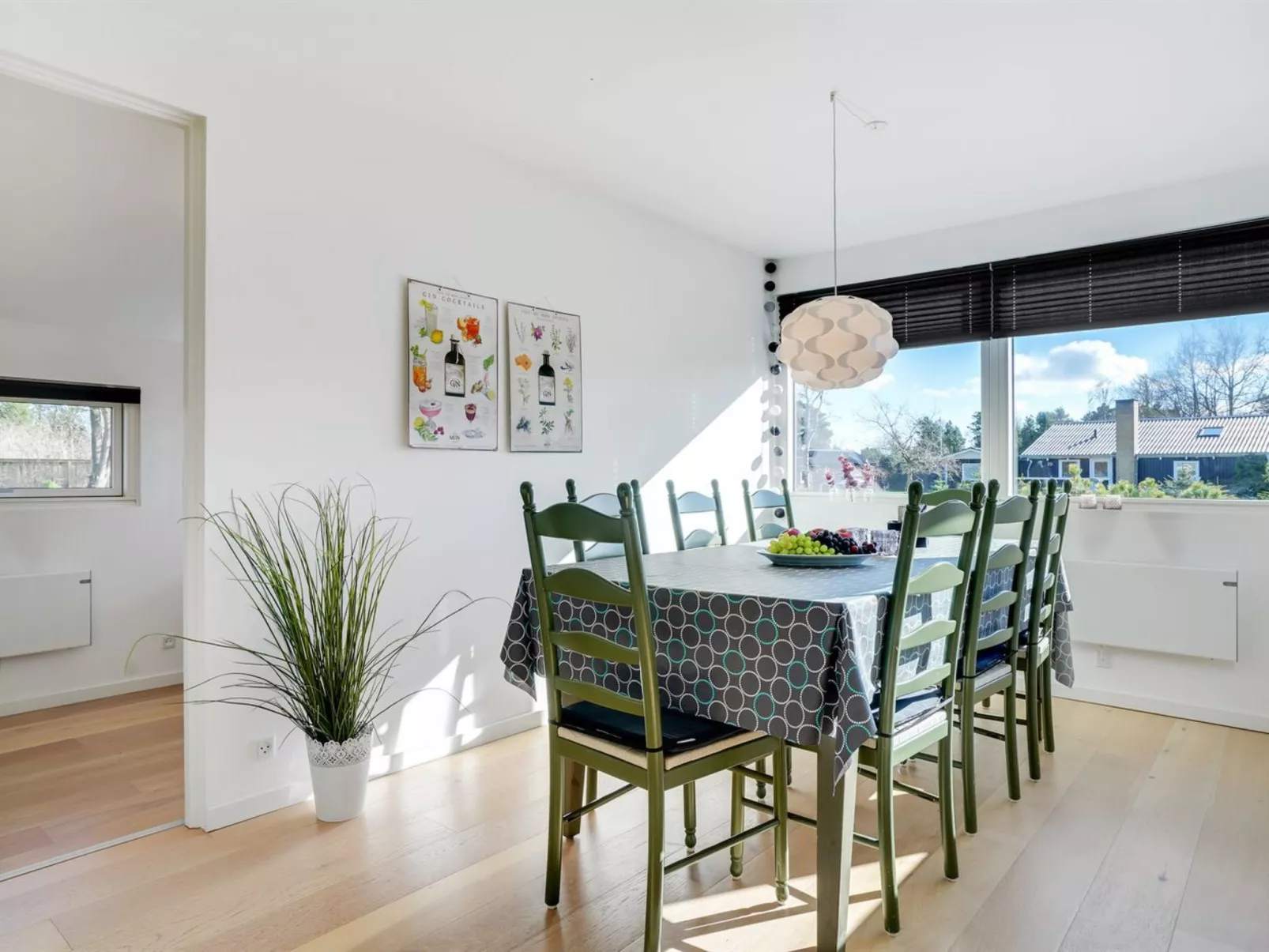 "Rosmarie" - 600m from the sea-Binnen