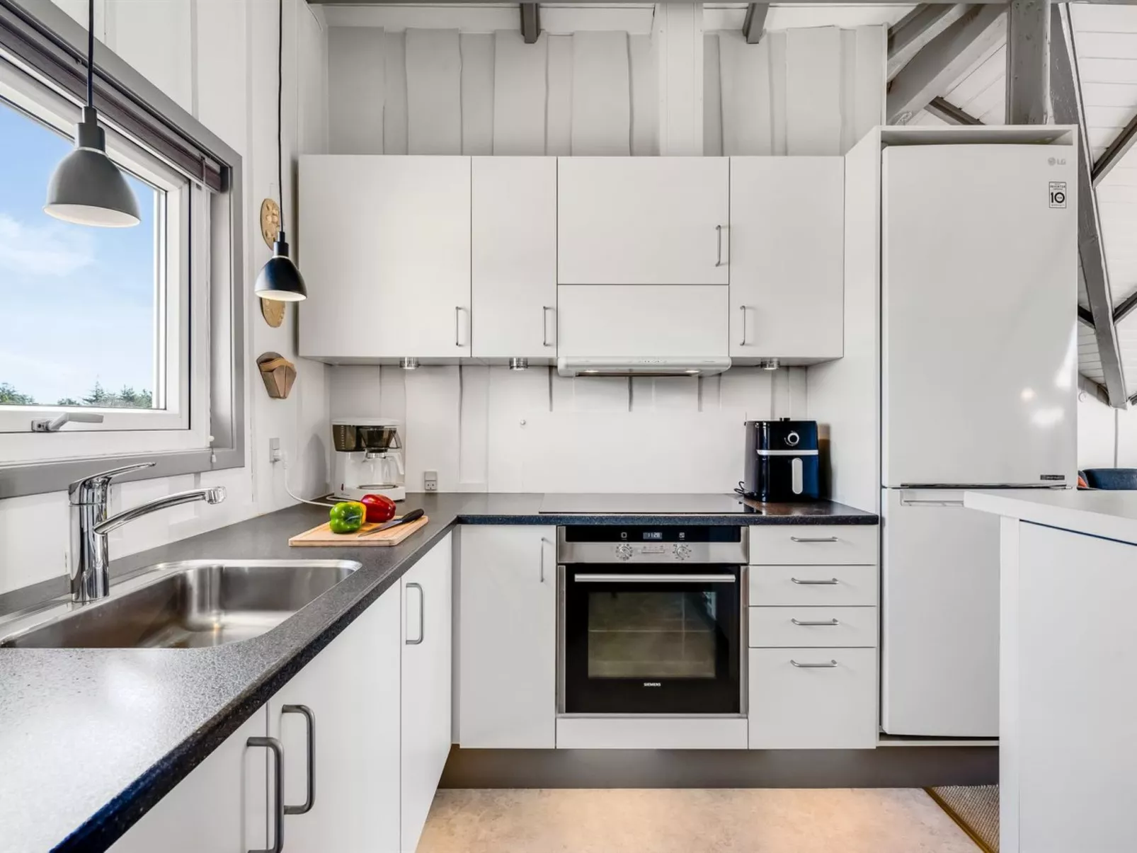 "Halda" - 300m from the sea-Binnen