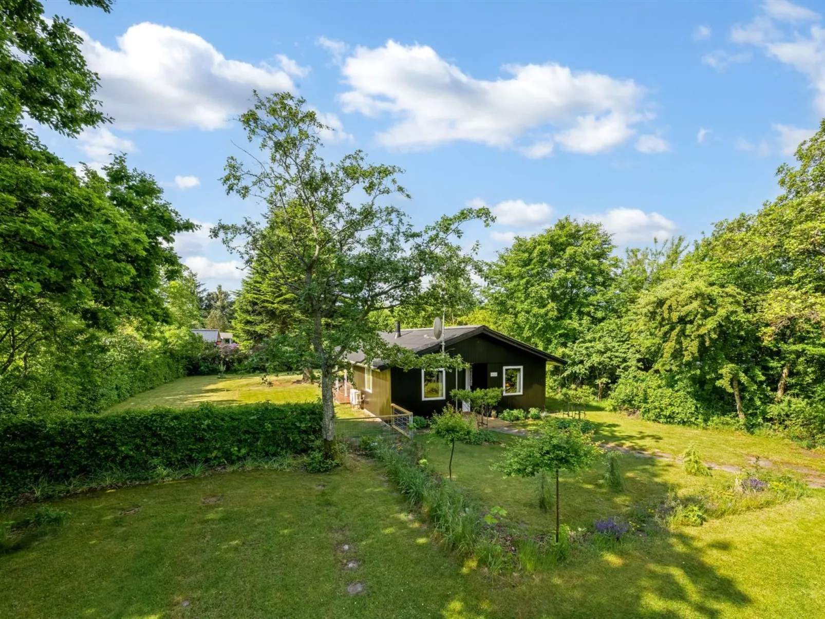 "Nelina" - 950m to the fjord-Buiten