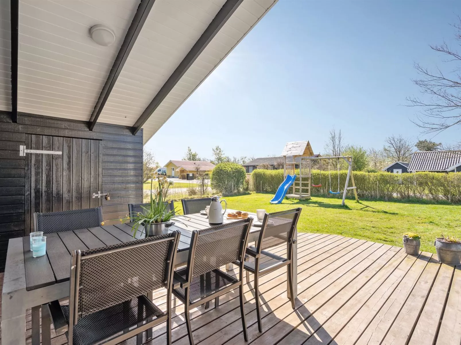 "Miikka" - 800m to the fjord-Buiten