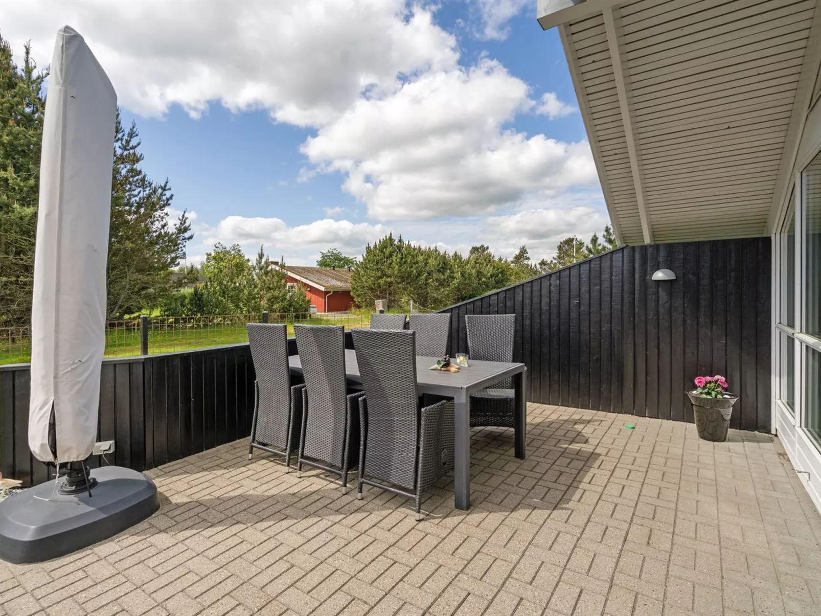 "Thore" - 400m from the sea-Buiten