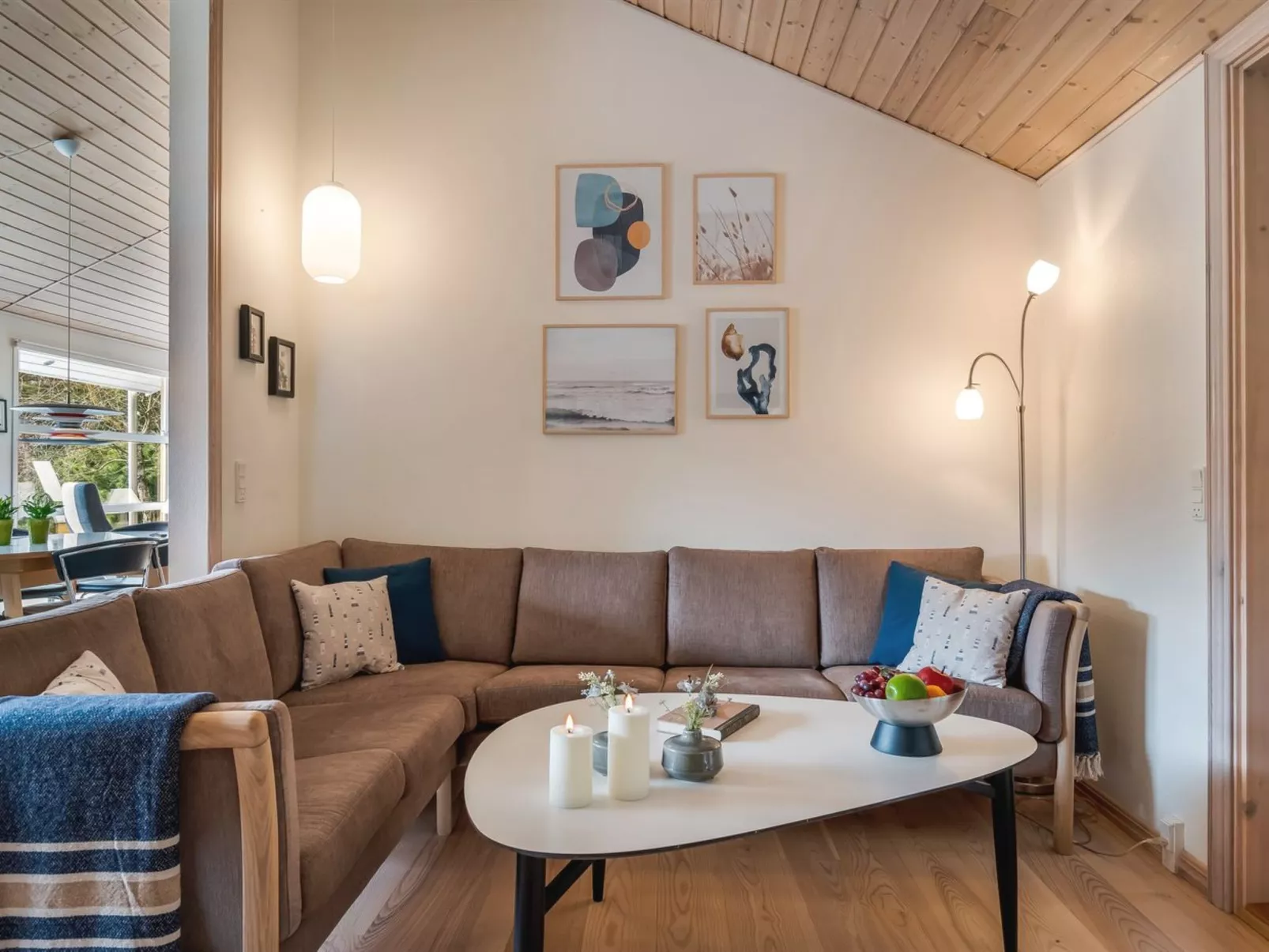 "Vetle" - 2.8km from the sea-Binnen