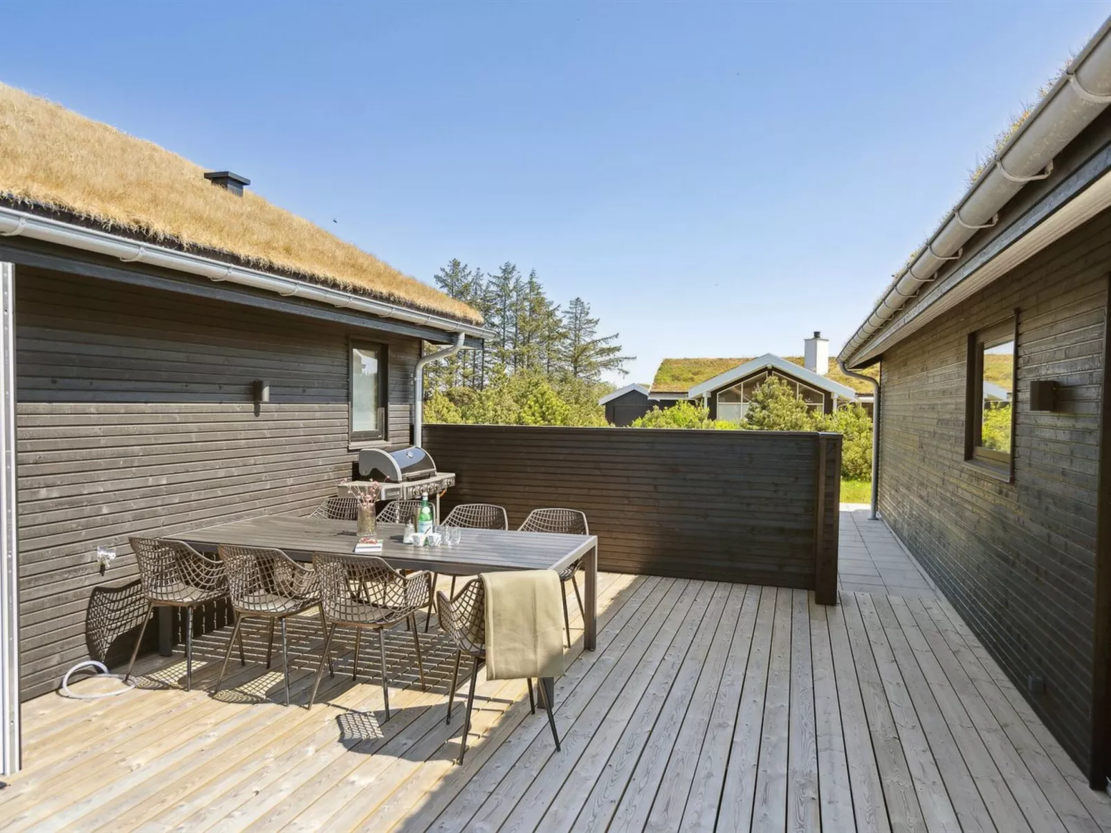 "Fredrika" - 1.5km from the sea-Buiten