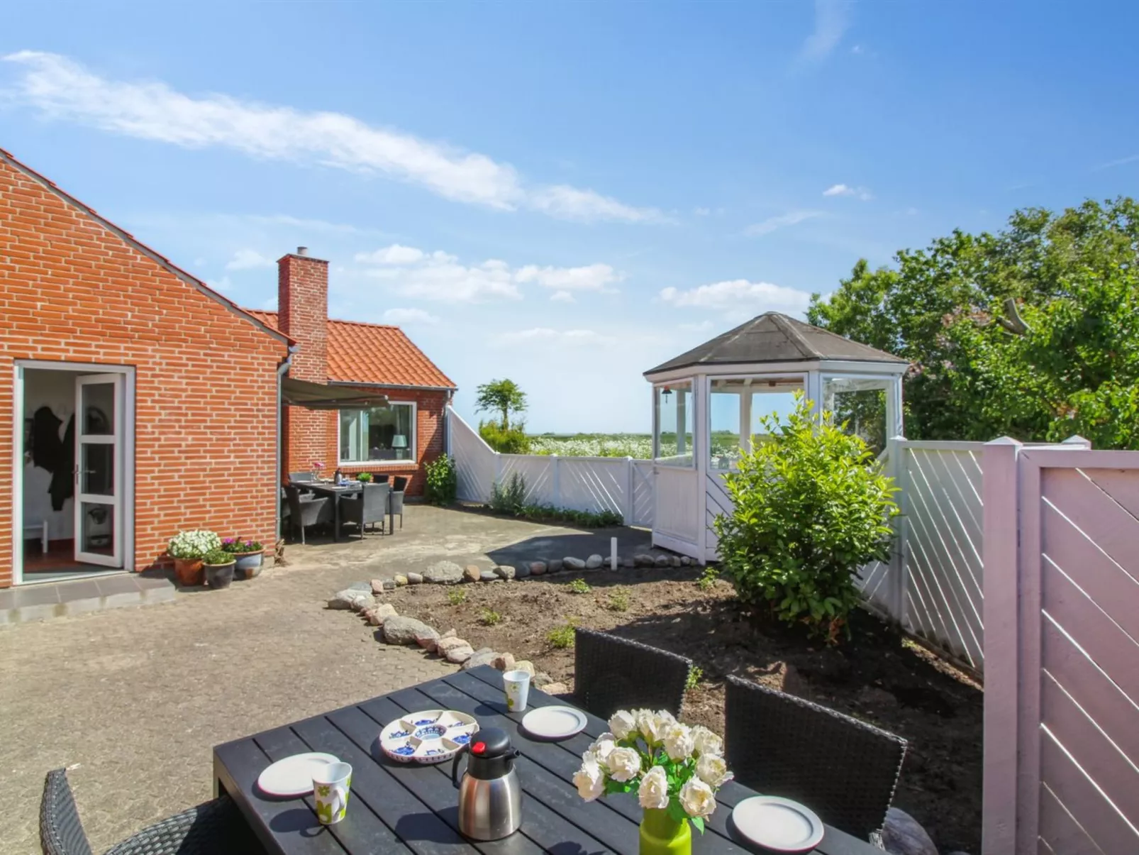 "Kiersten" - 5km from the sea-Buiten