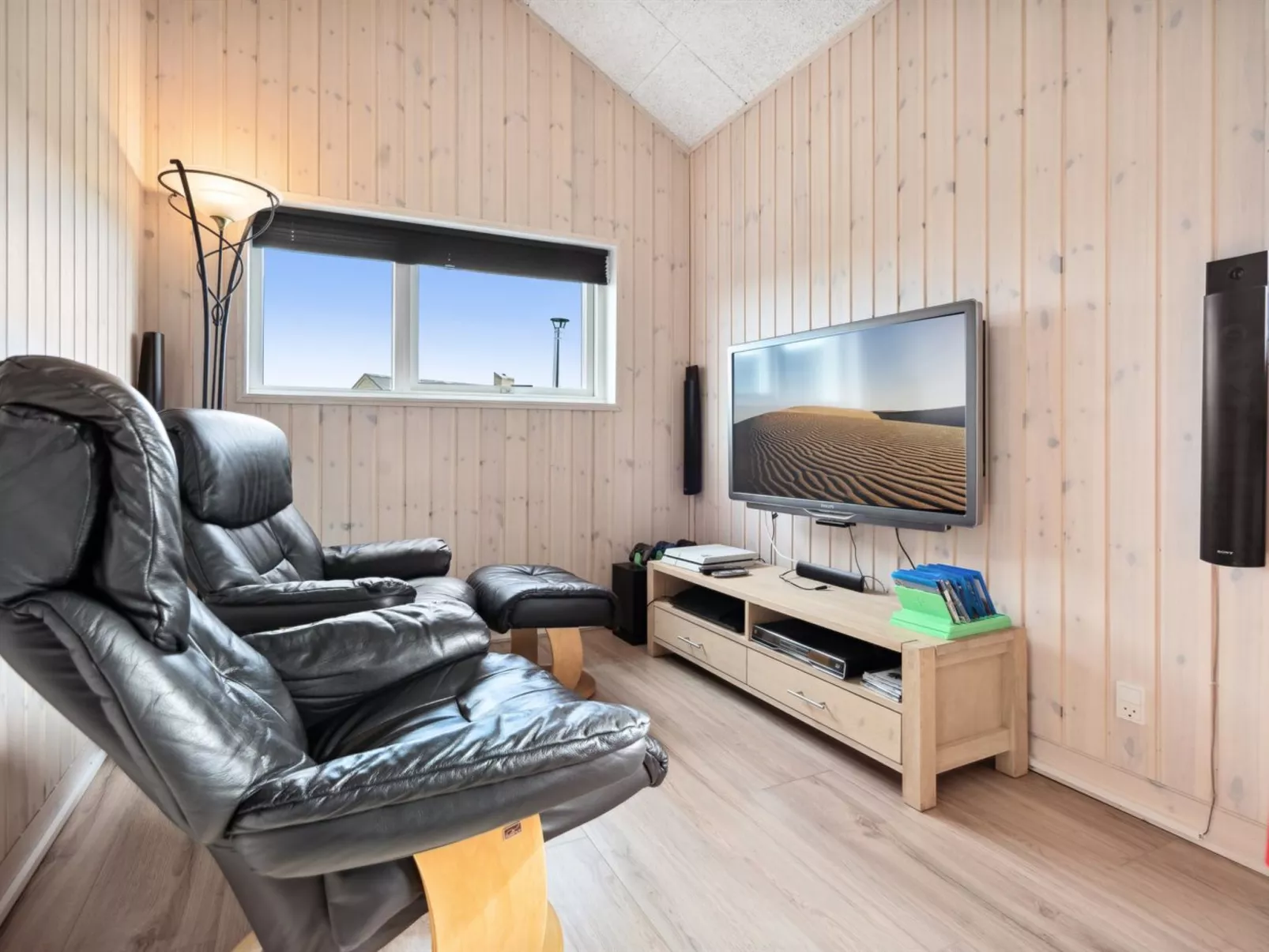 "Amdi" - 700m from the sea-Binnen