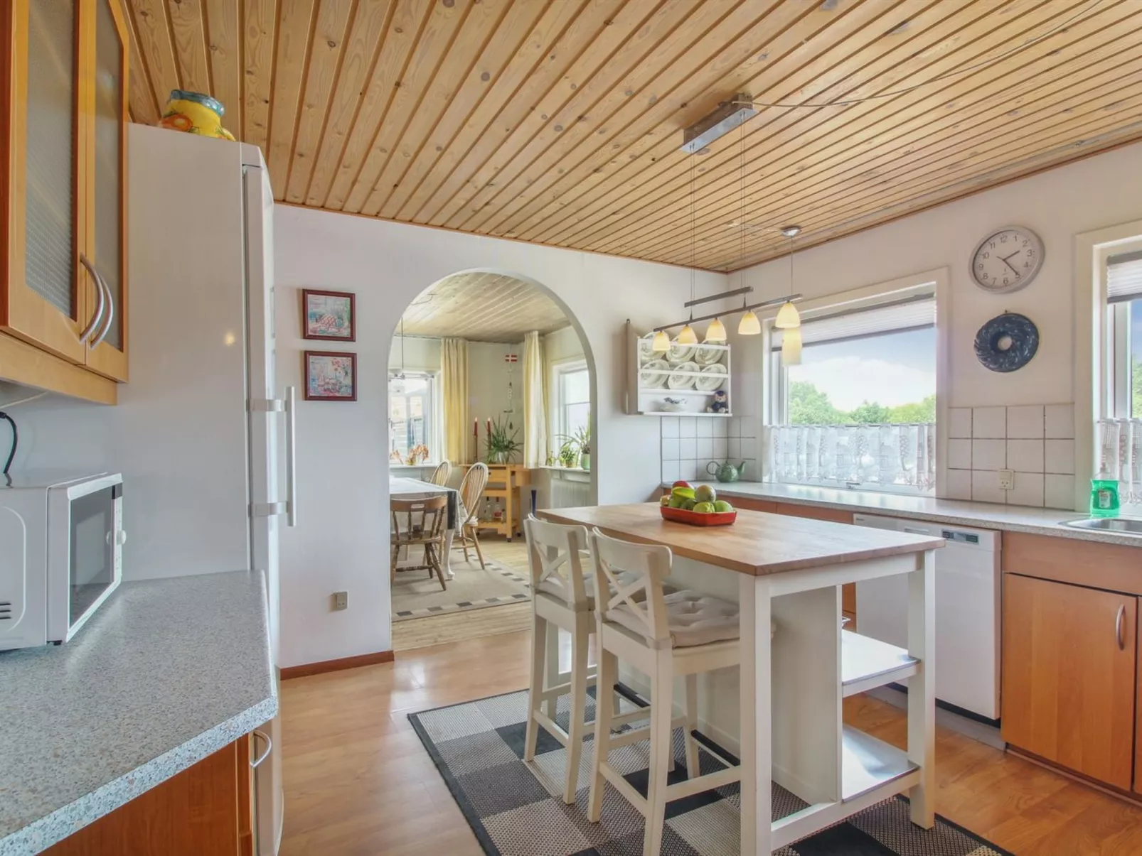 "Ellanor" - 1.4km from the sea-Binnen