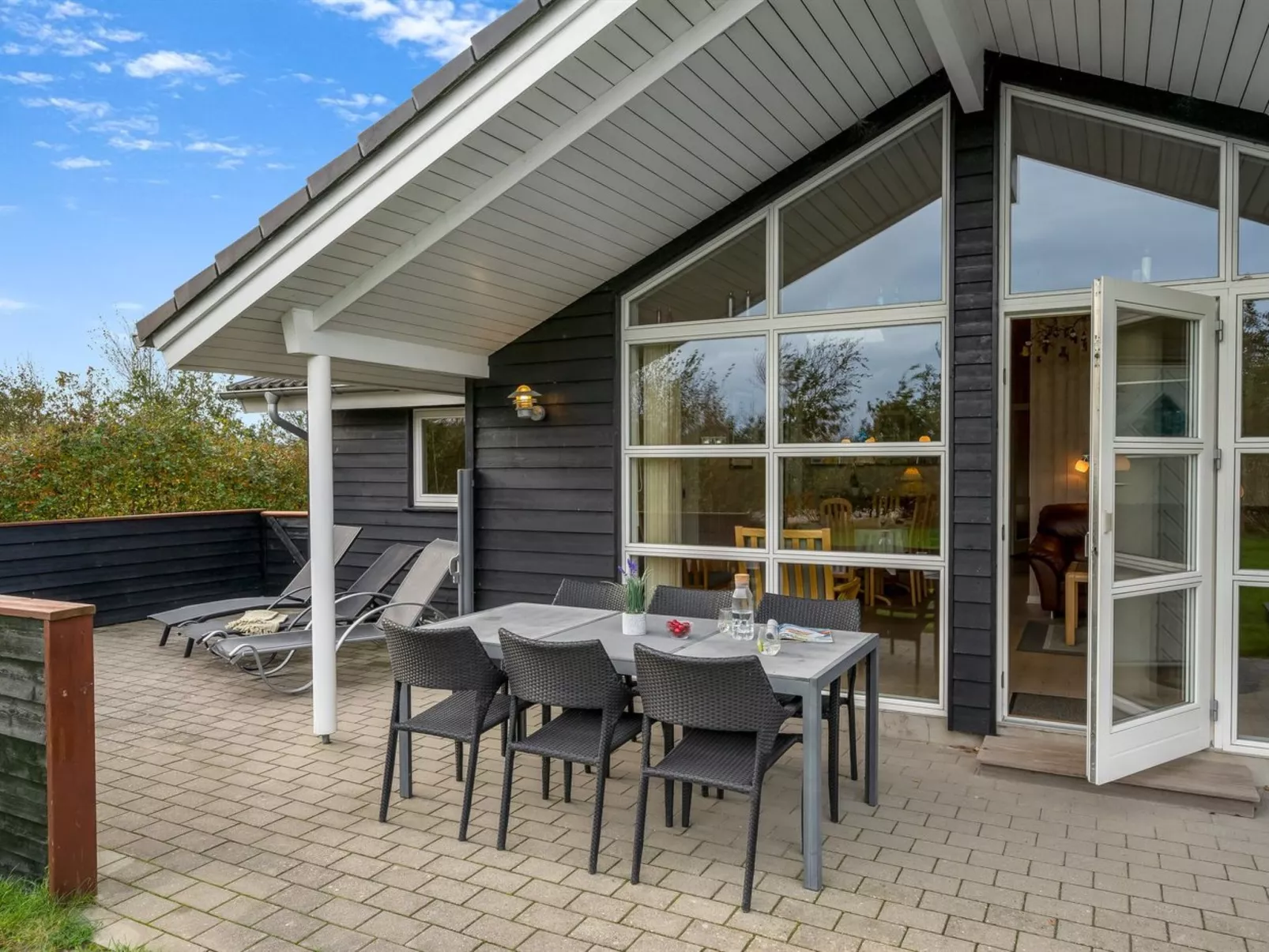 "Lillemor" - 800m to the fjord-Buiten