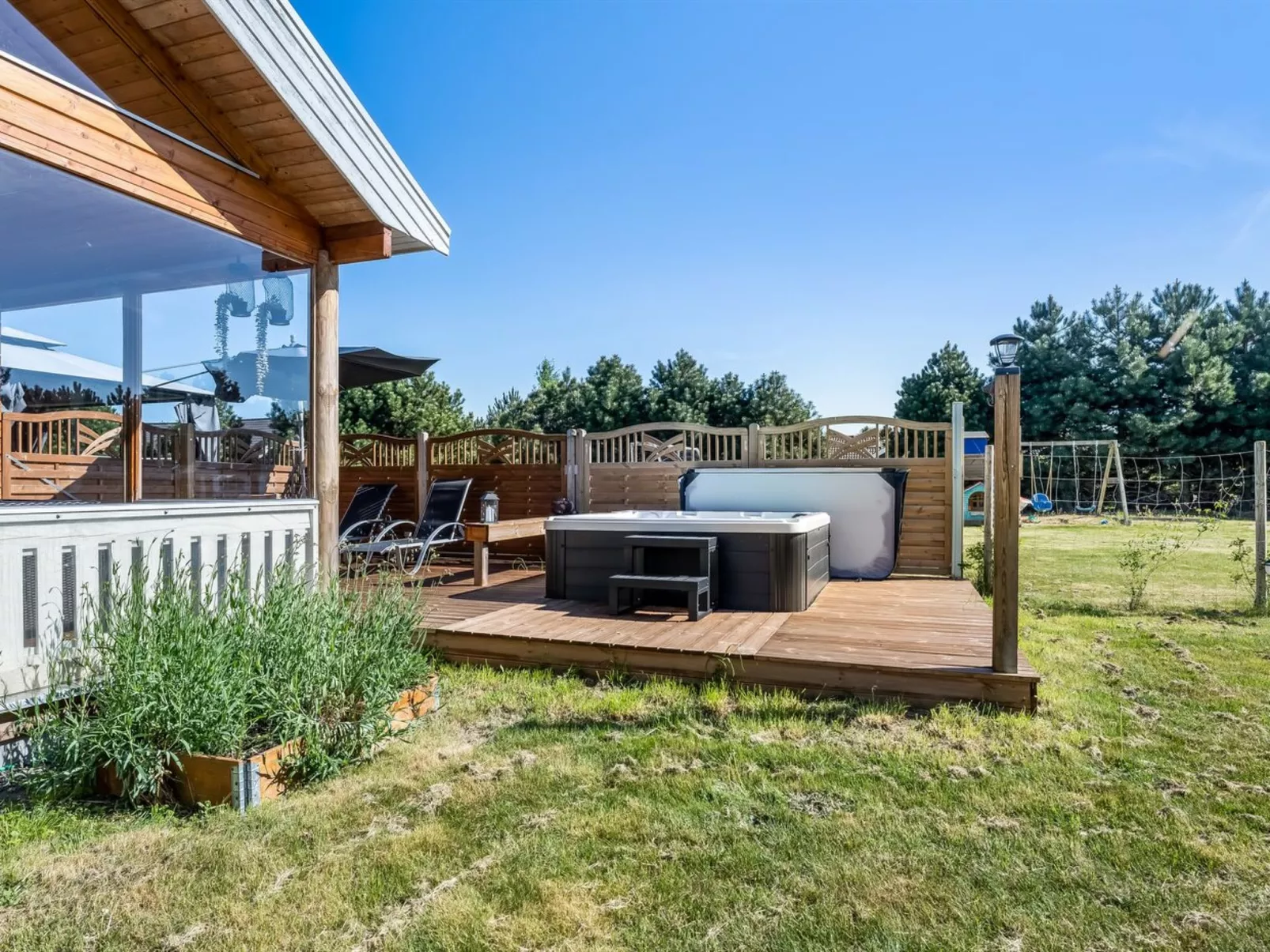 "Vicktoria" - 1.5km from the sea-Binnen