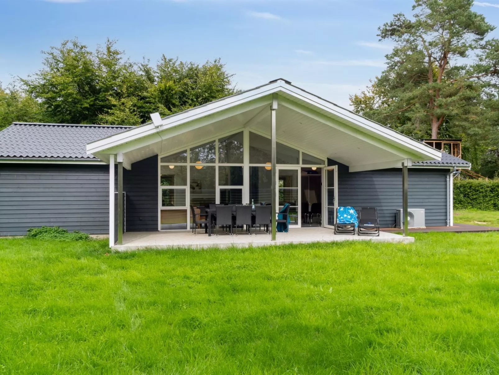 "Gisl" - 1.3km from the sea-Buiten