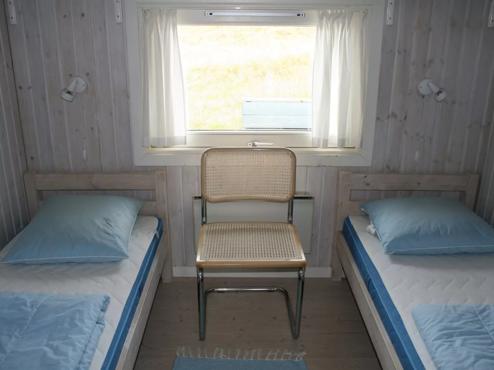 "Tonna" - 1km from the sea-Binnen