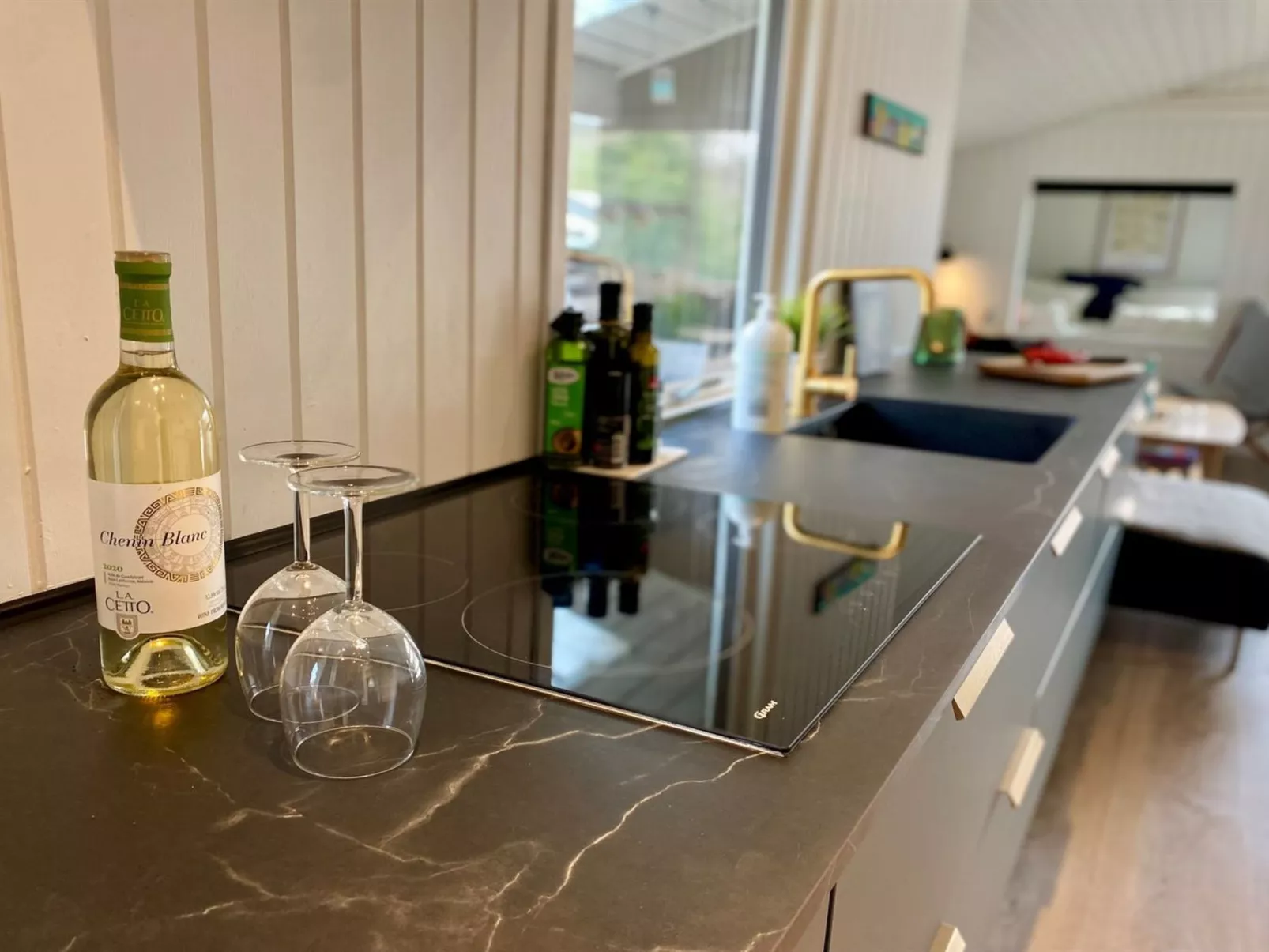 "Aldina" - 1.6km from the sea-Binnen