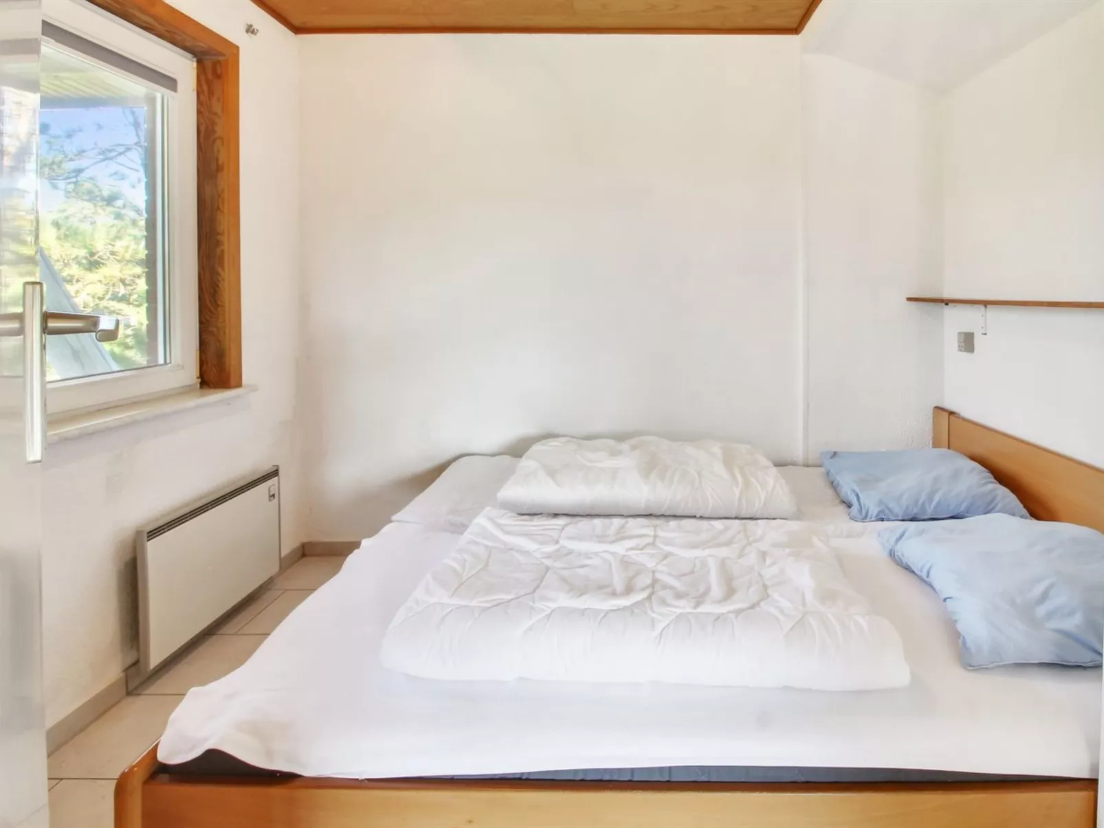 "Nalin" - 500m from the sea-Binnen