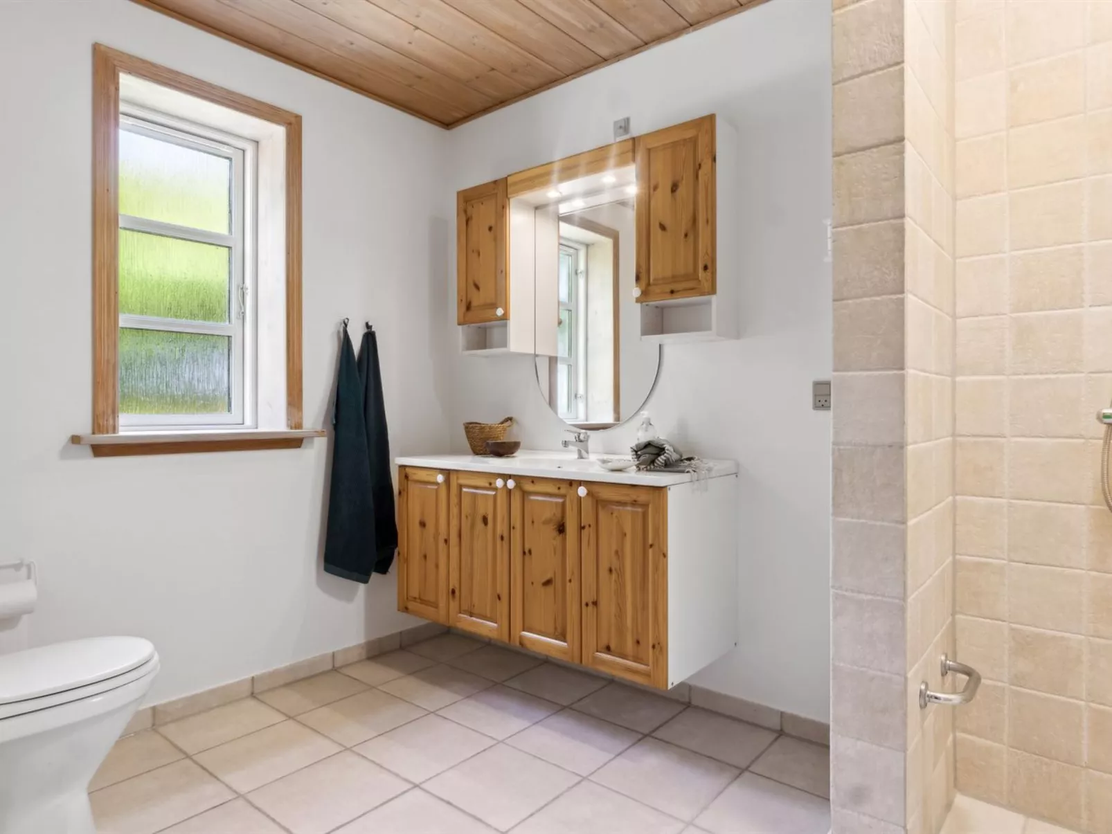 "Månviva" - 150m to the fjord-Binnen