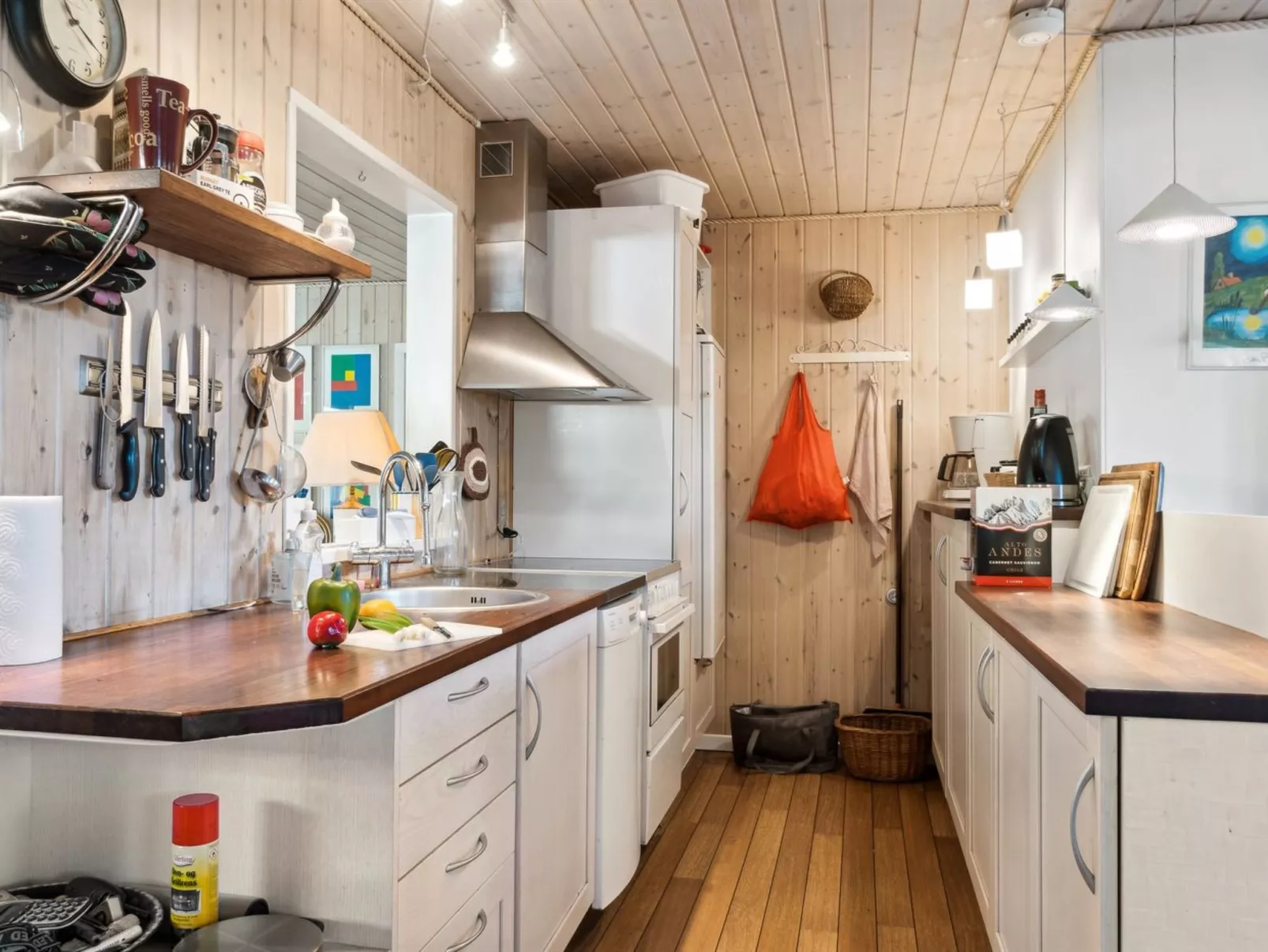 "Laurentius" - 625m from the sea-Binnen