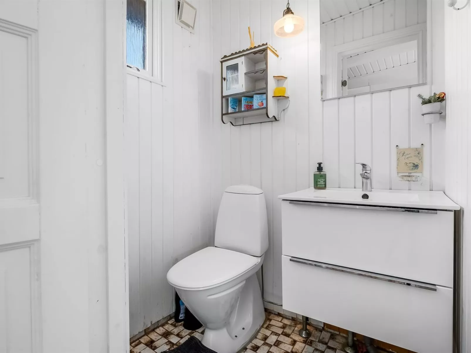 "Sylvia" - 450m from the sea-Binnen