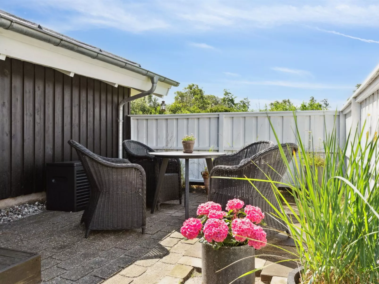 "Santeri" - 180m from the sea-Buiten