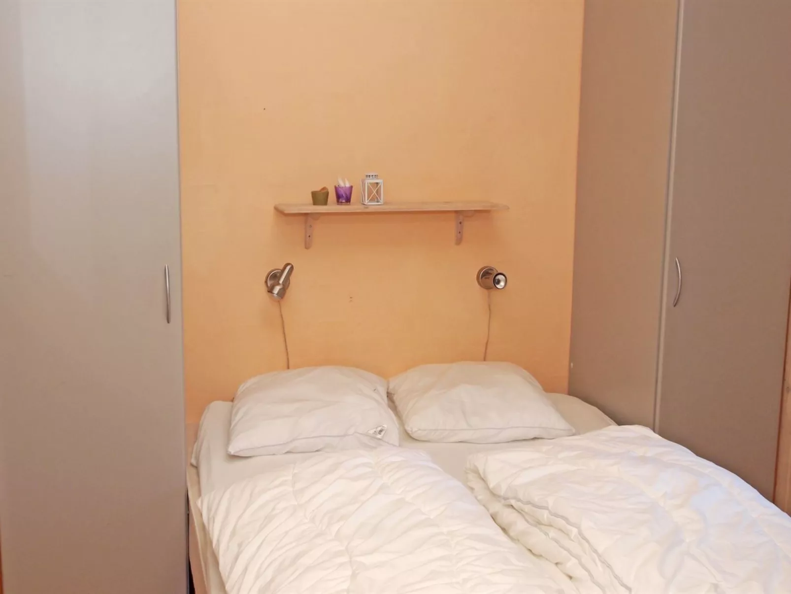 "Unto" - 100m from the sea-Binnen