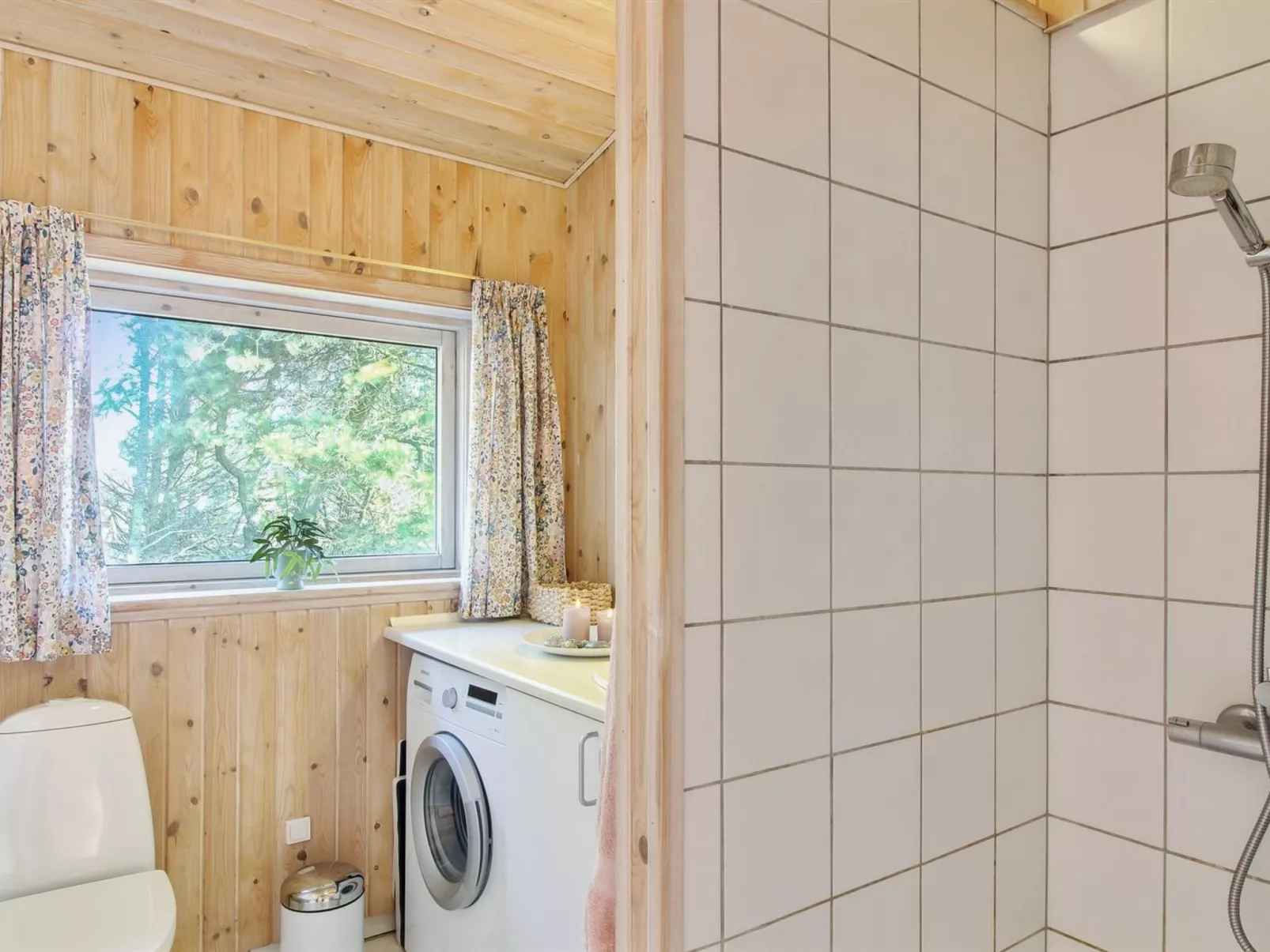 "Tuukka" - 350m from the sea-Binnen