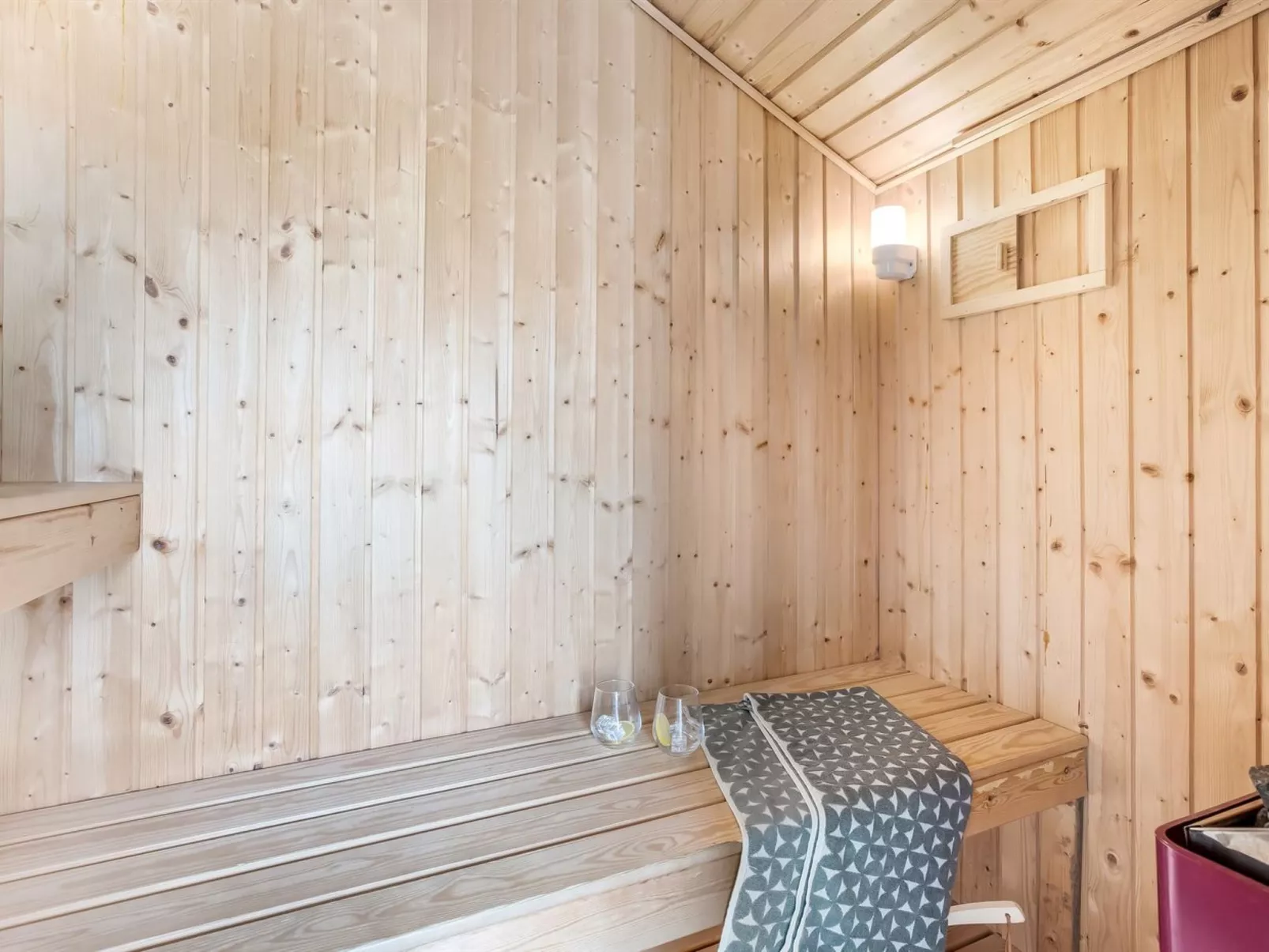 "Ubbe" - 800m from the sea-Binnen