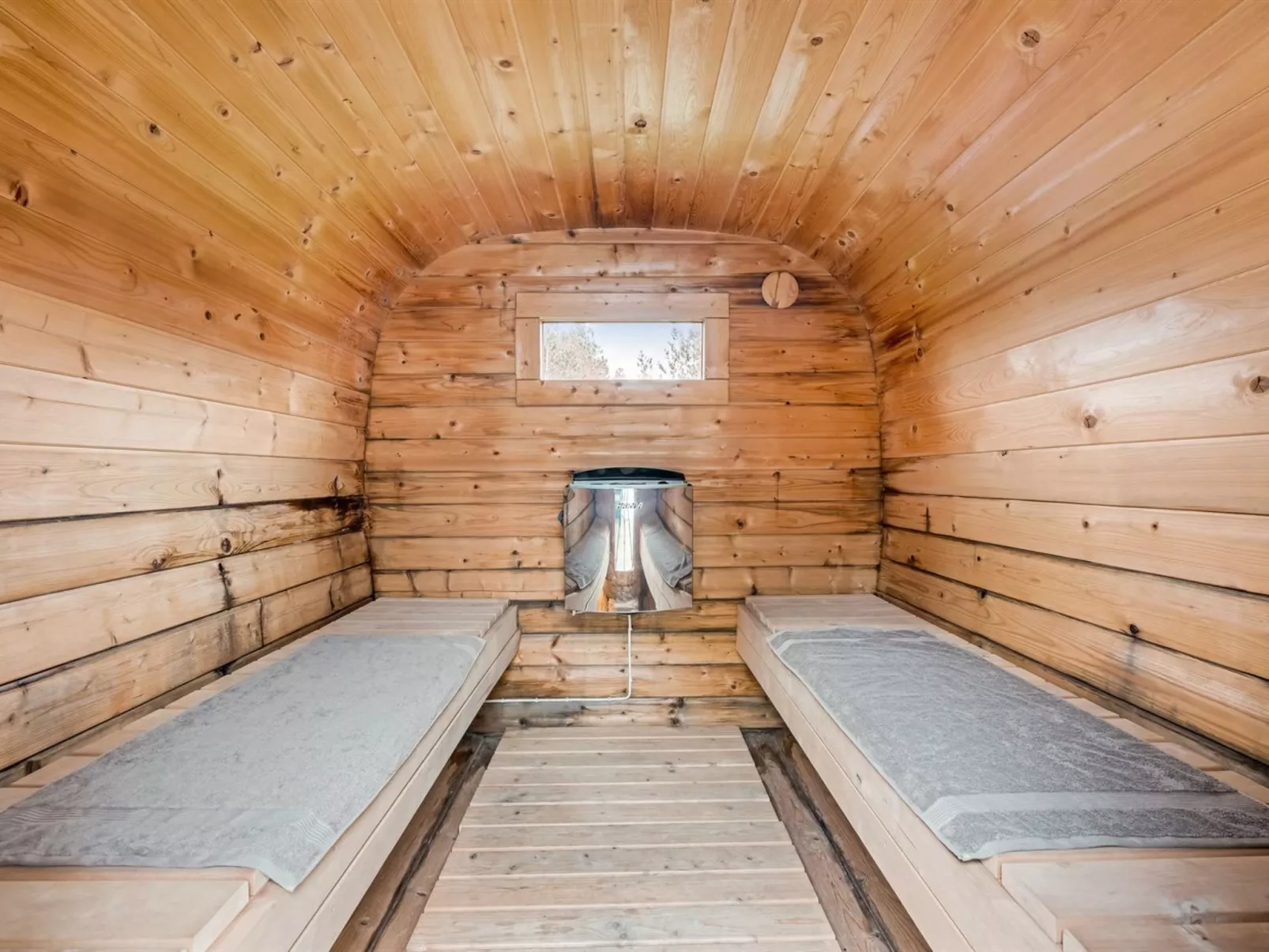 "Orm" - 2.3km from the sea-Binnen