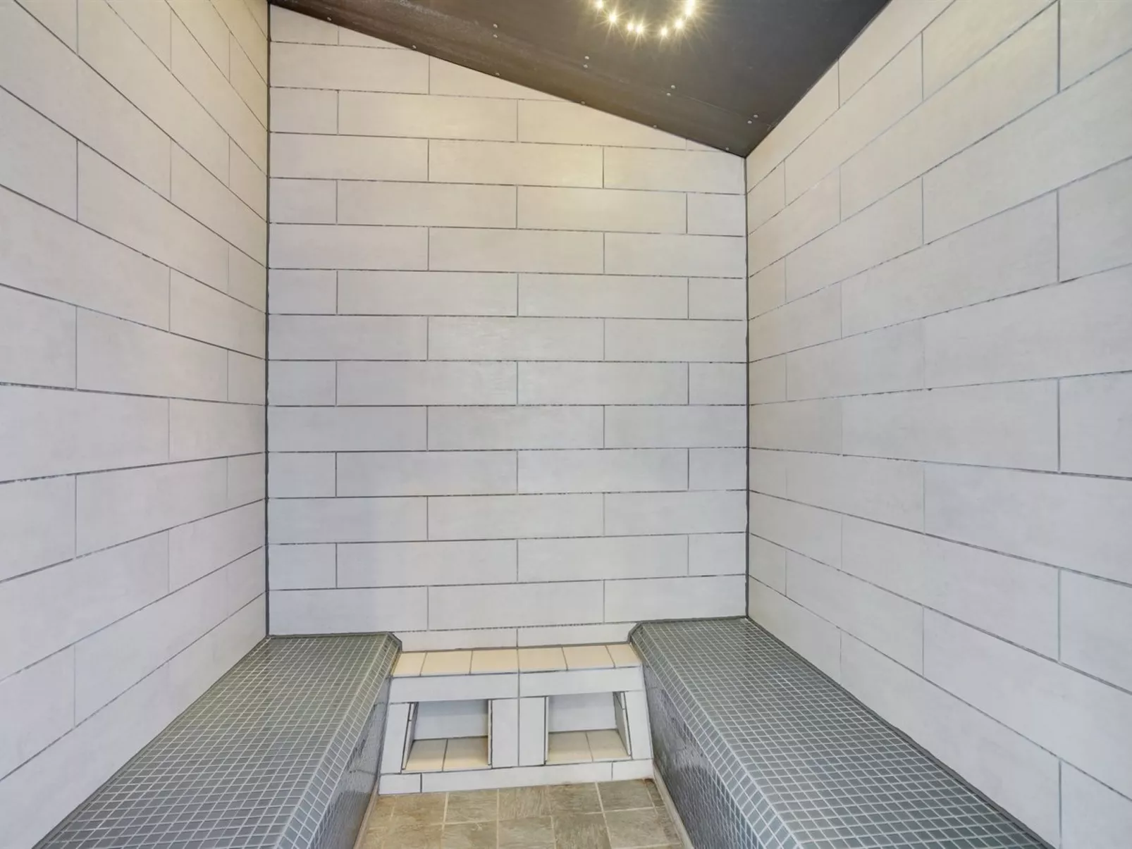 "Lova" - 600m from the sea-Binnen