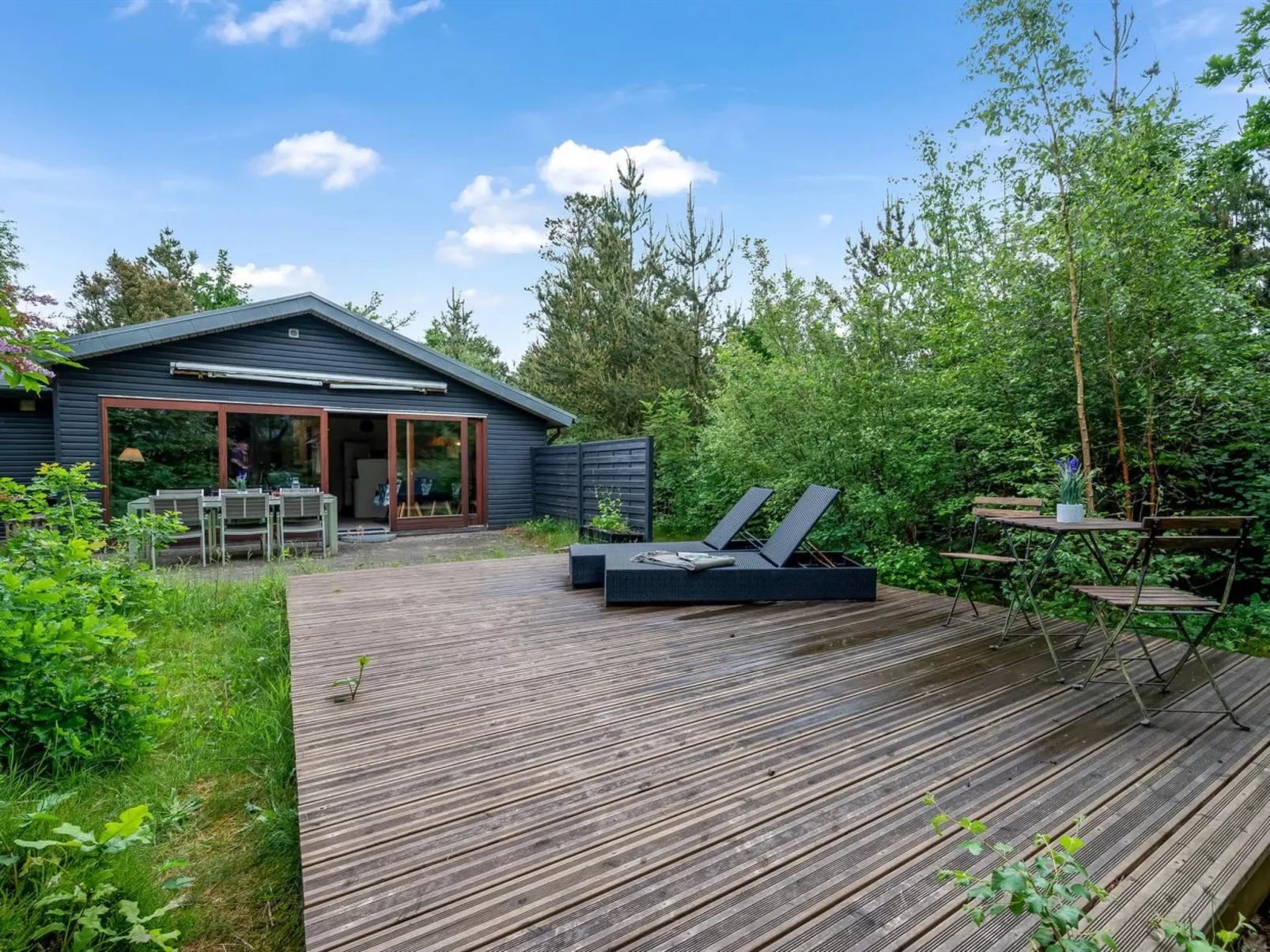 "Hilde" - 350m to the fjord-Buiten