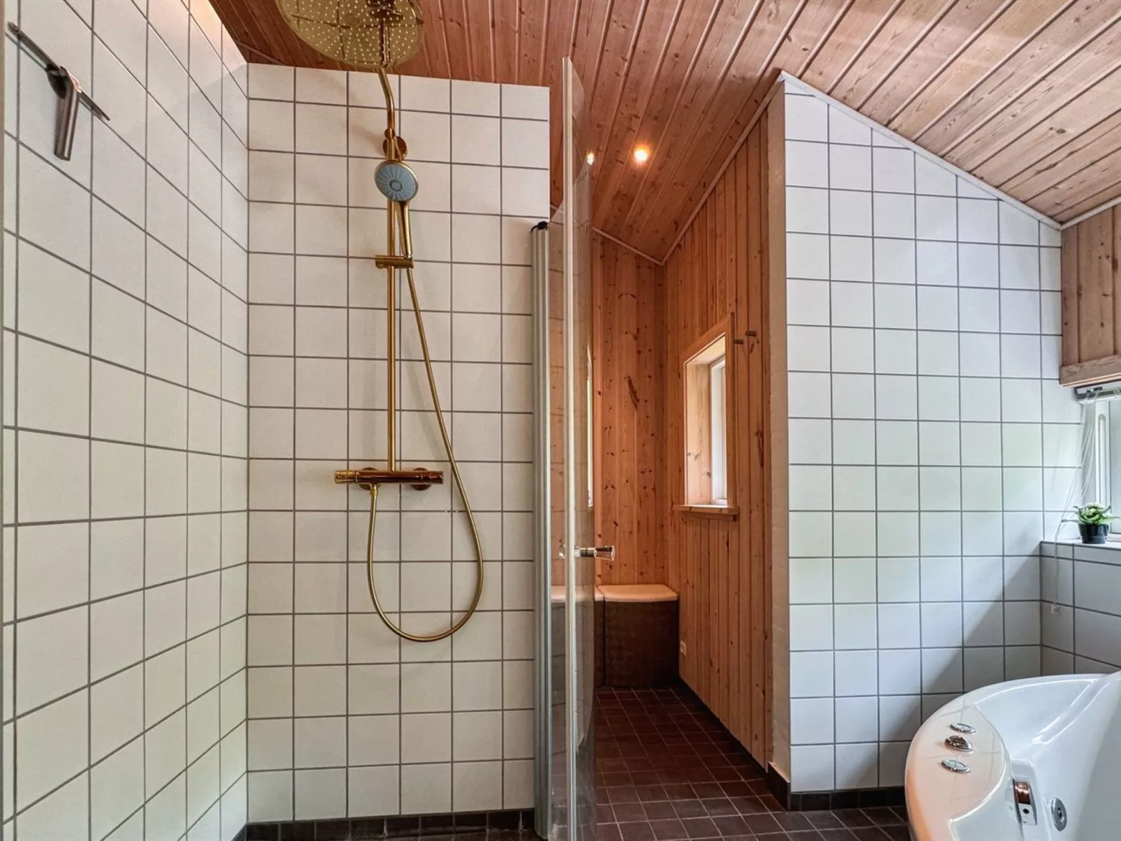 "Rudolf" - 400m from the sea-Binnen