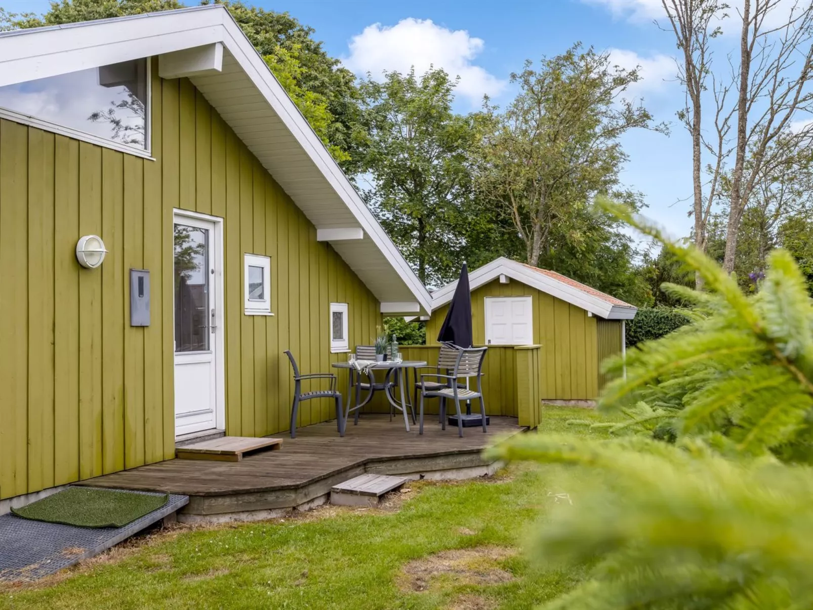 "Maira" -  from the sea-Buiten