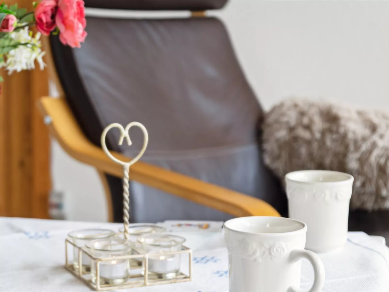 "Janin" - 400m from the sea-Binnen