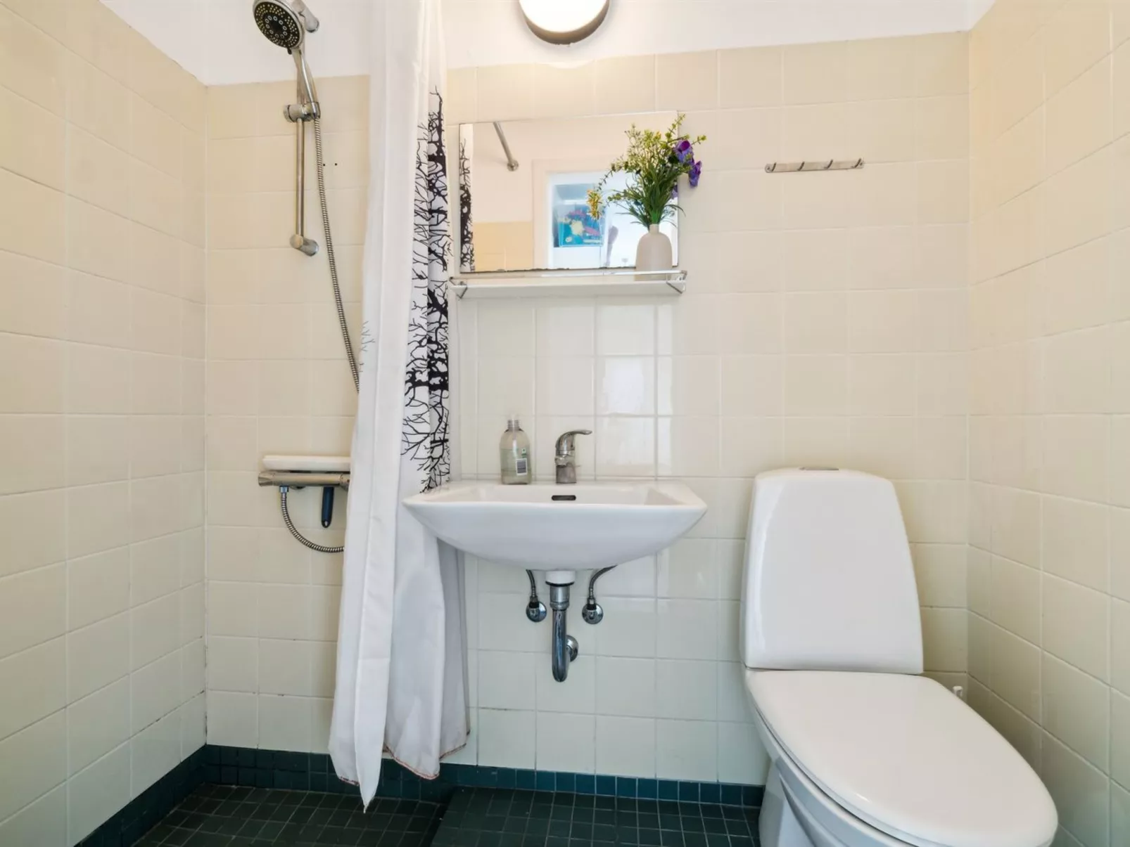 "Niyazi" - 6km from the sea-Binnen